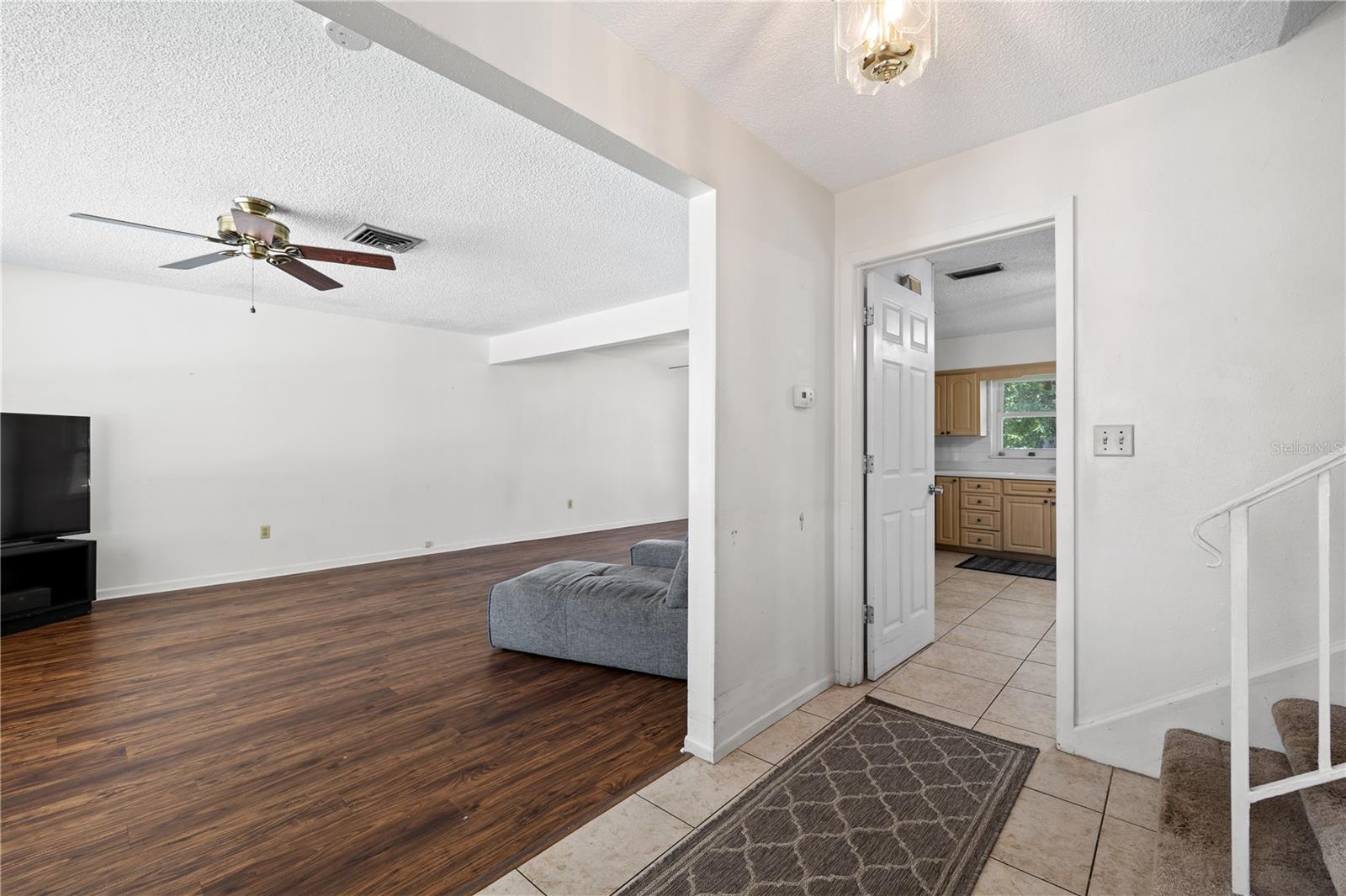 Foyer as you walk in the front door
