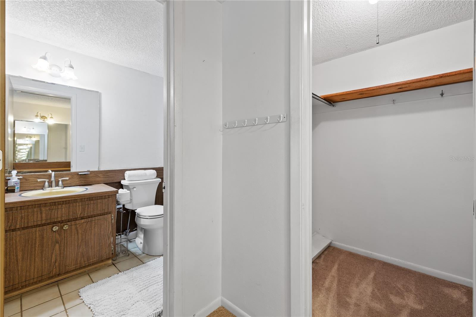 Primary suite bath/ walk in closet