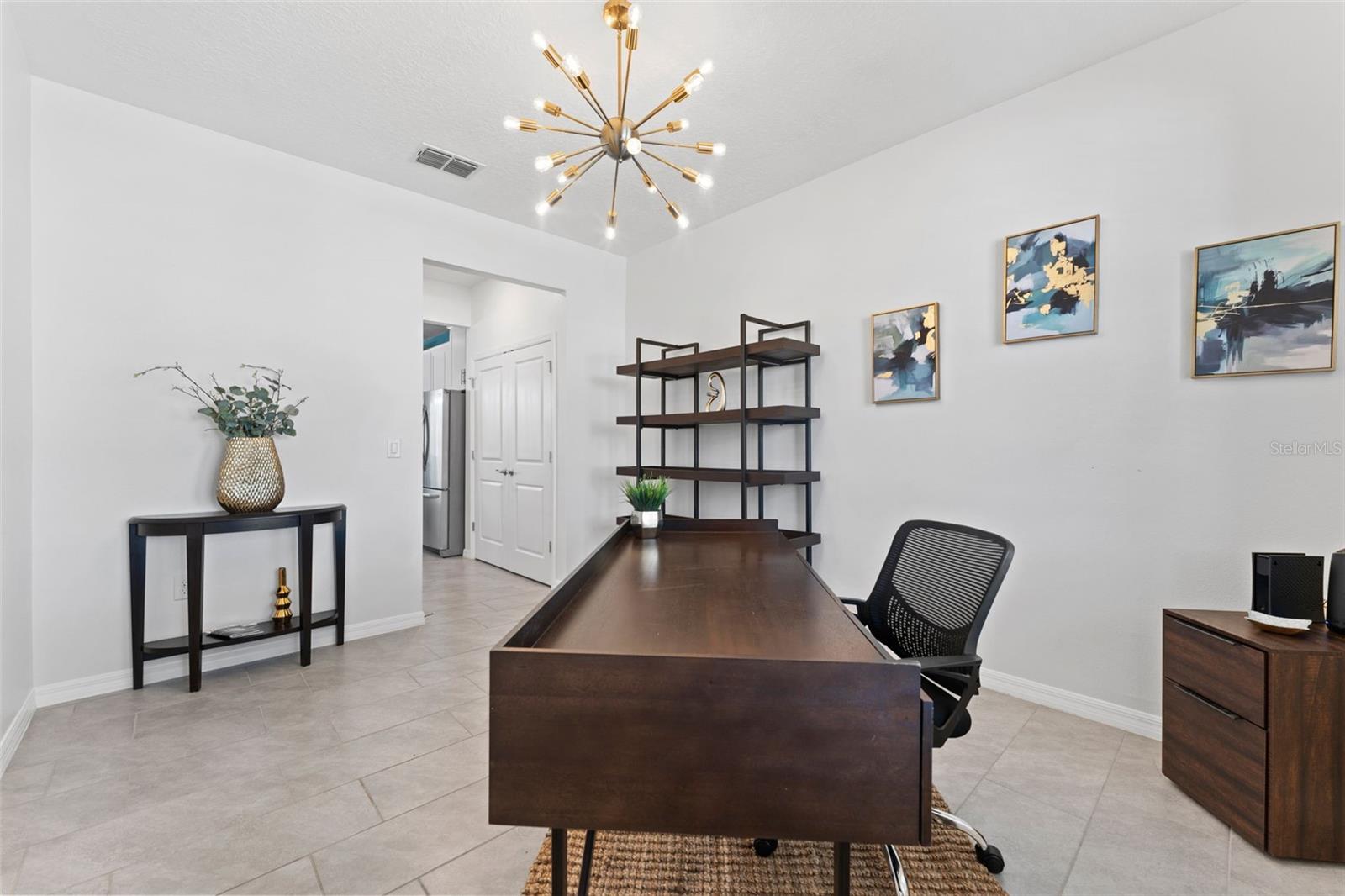 Office / Flex room