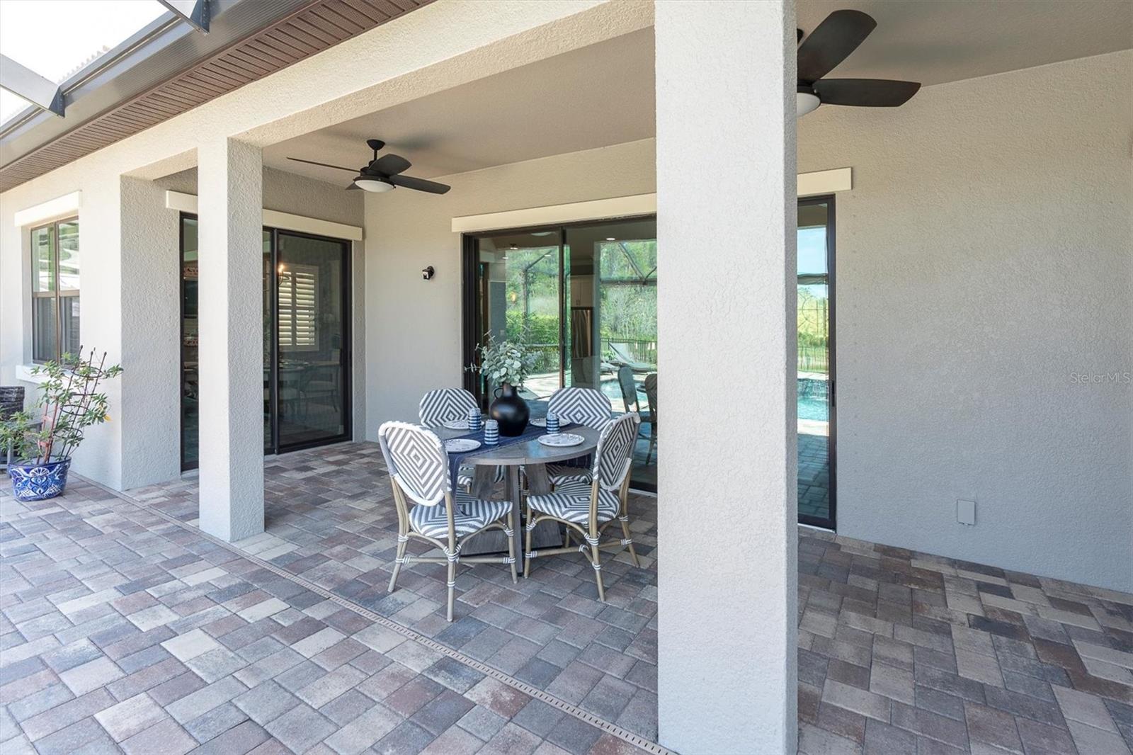 COVERED LANAI