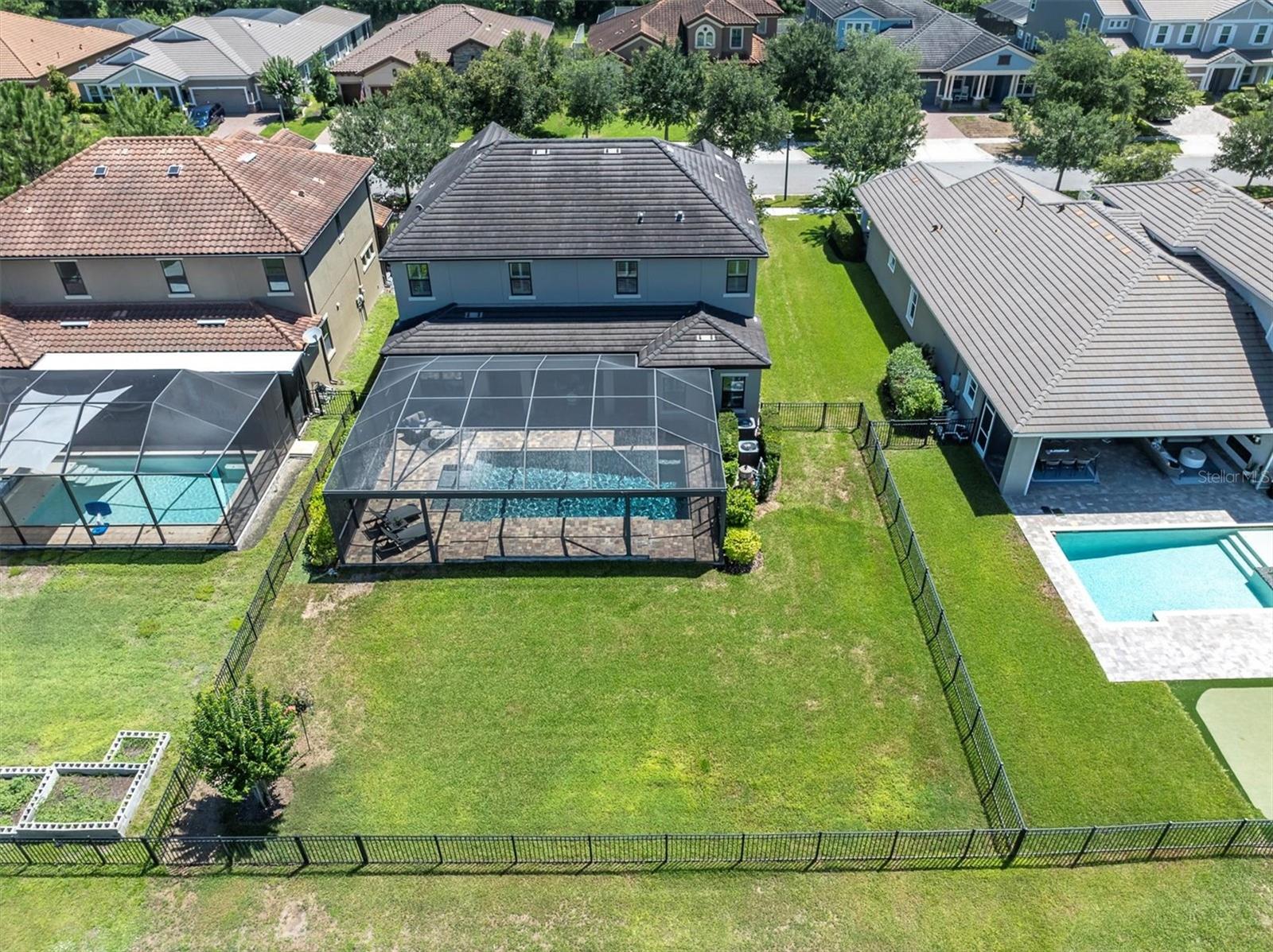 LARGE FENCED BACKYARD