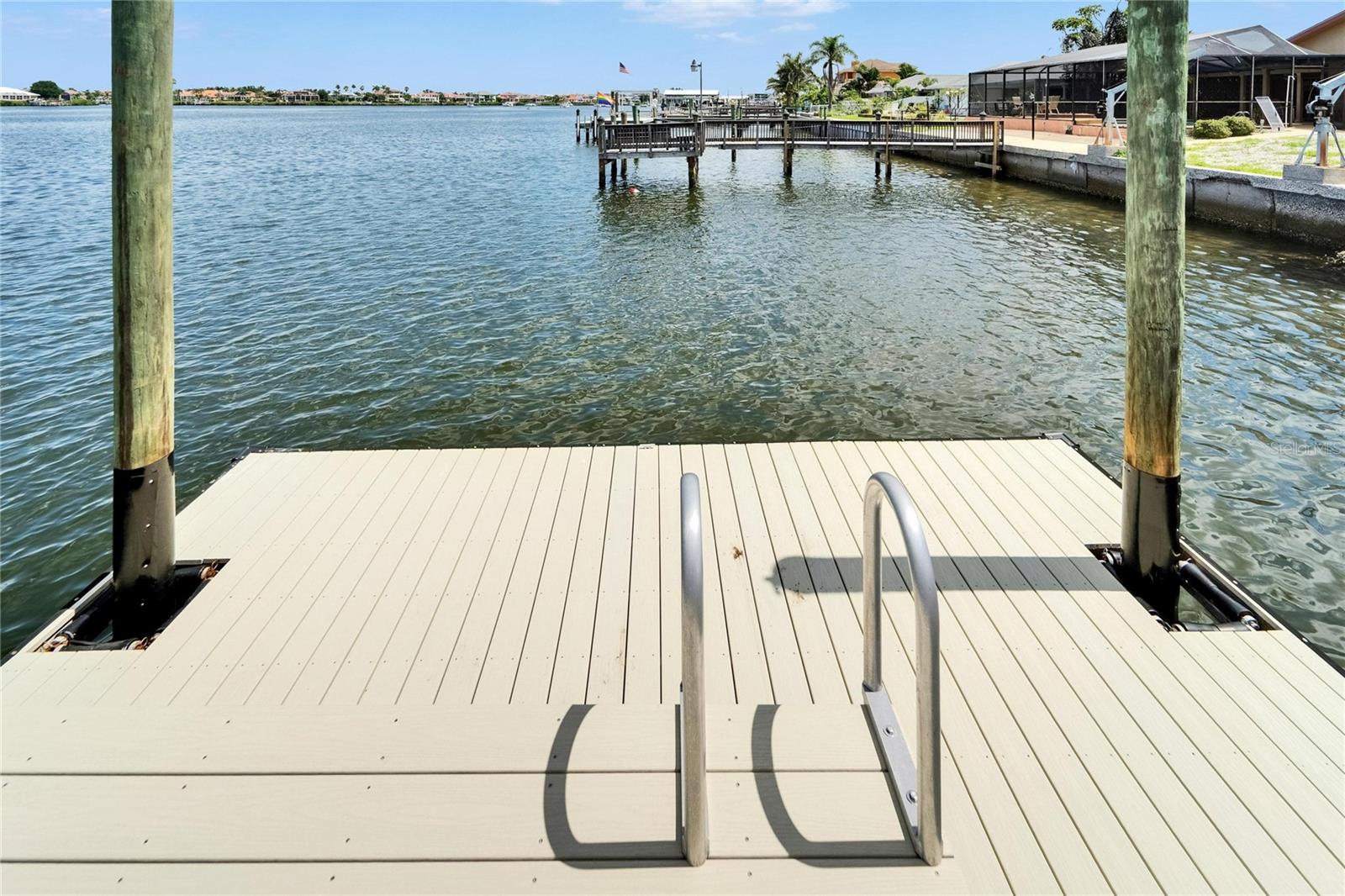 Floating Dock- Trex