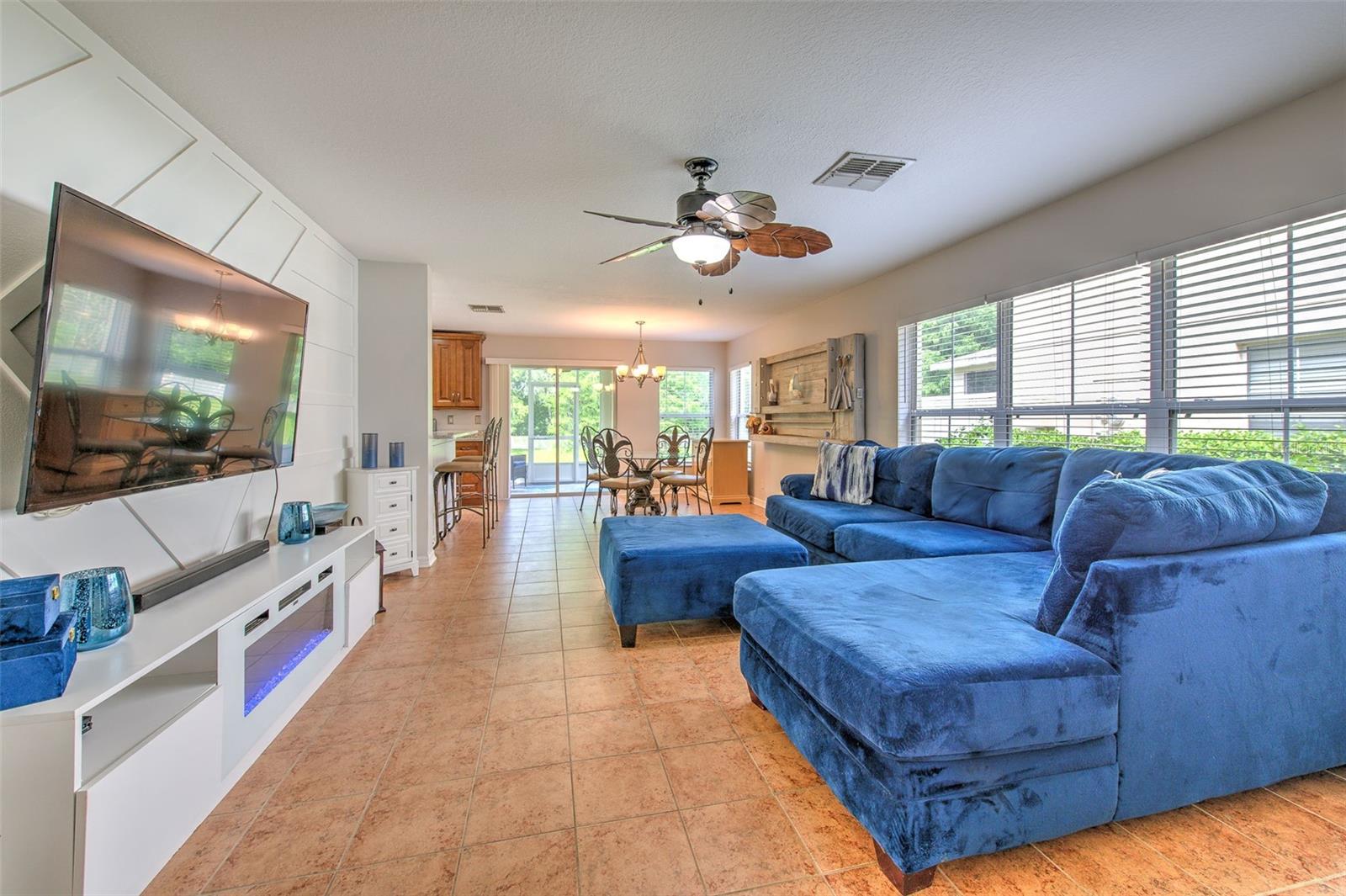 Corner Unit with no Rear Neighbors