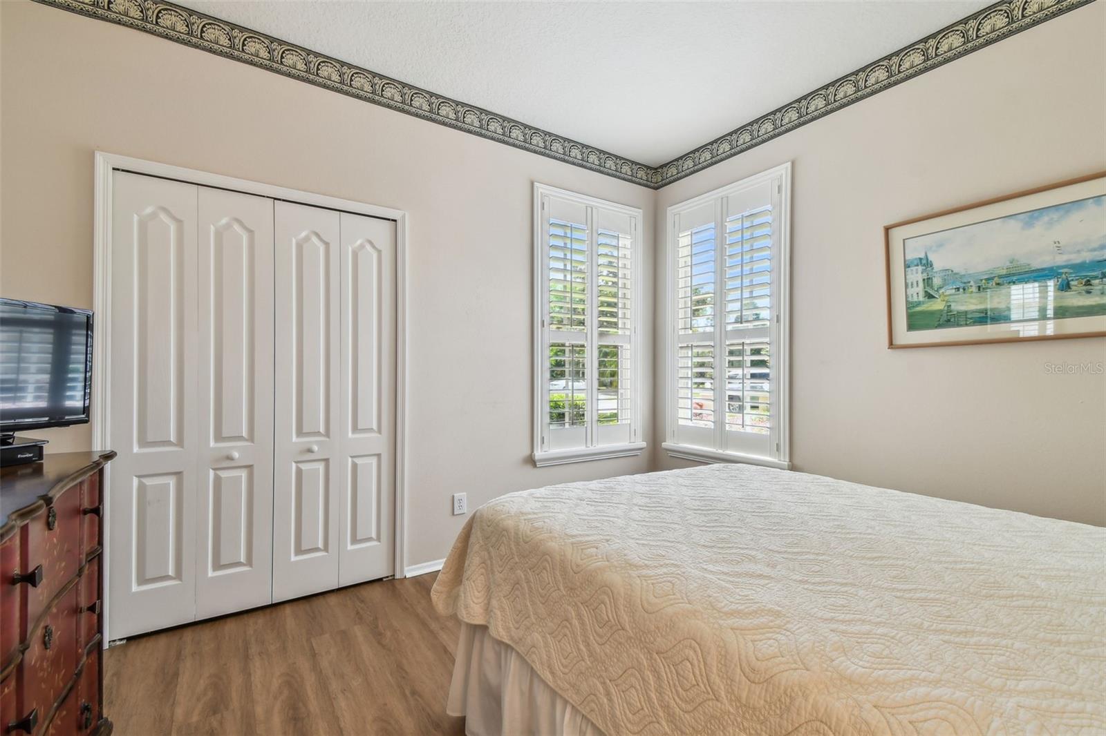 Guest bedroom