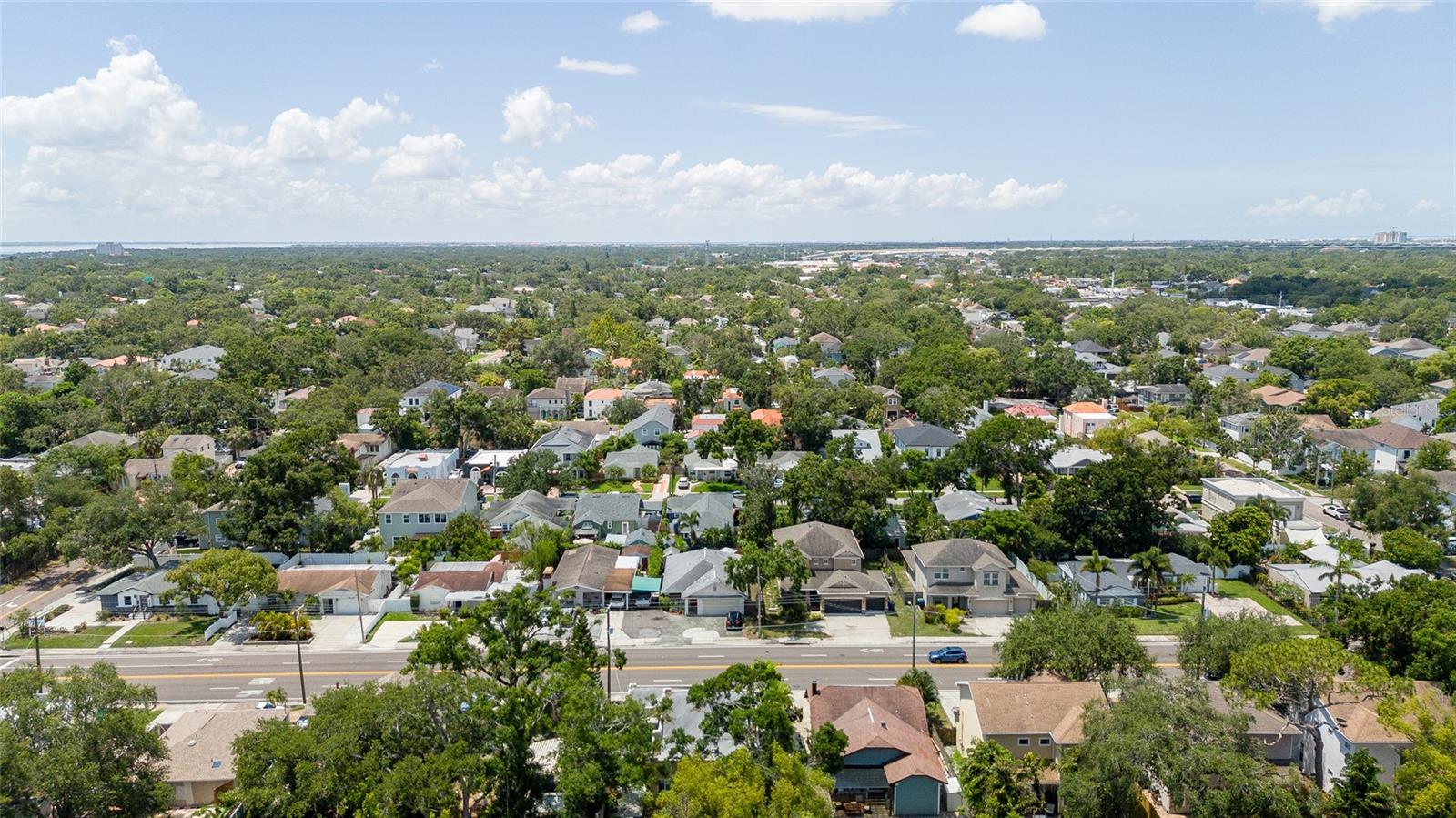 Its prime location is close to Tampa General Hospital, the Selmon Expressway, MacDill Air Force Base, Tampa's famed Bayshore Blvd. shopping, dining and entertainment.