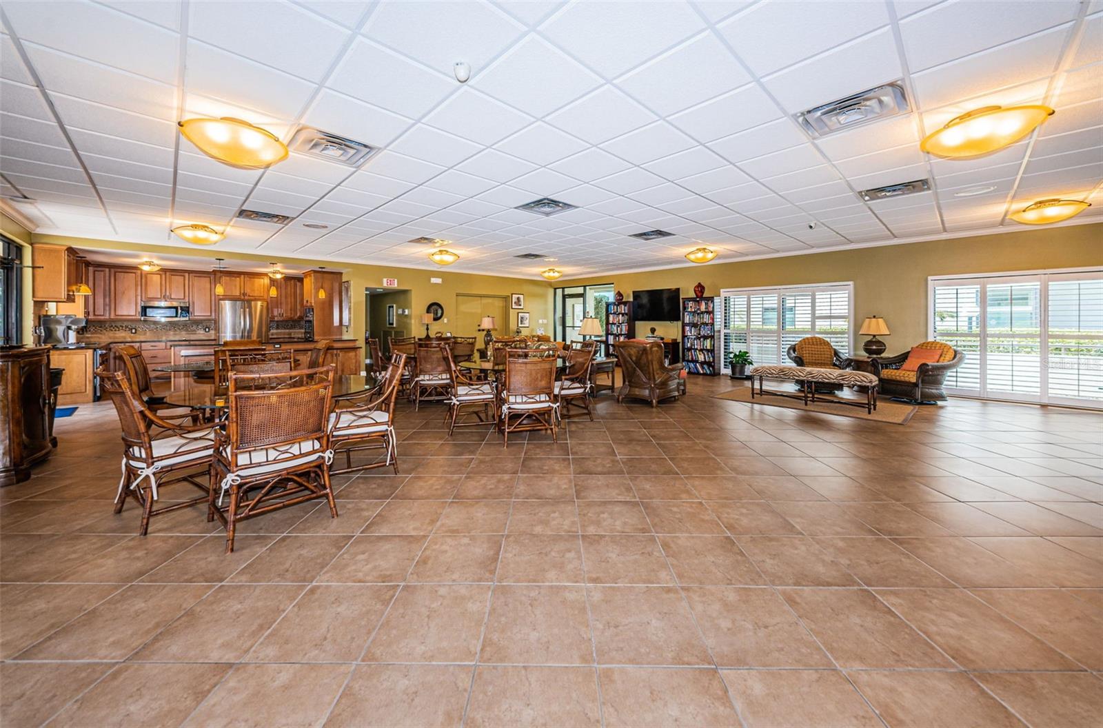 full kitchen in clubhouse