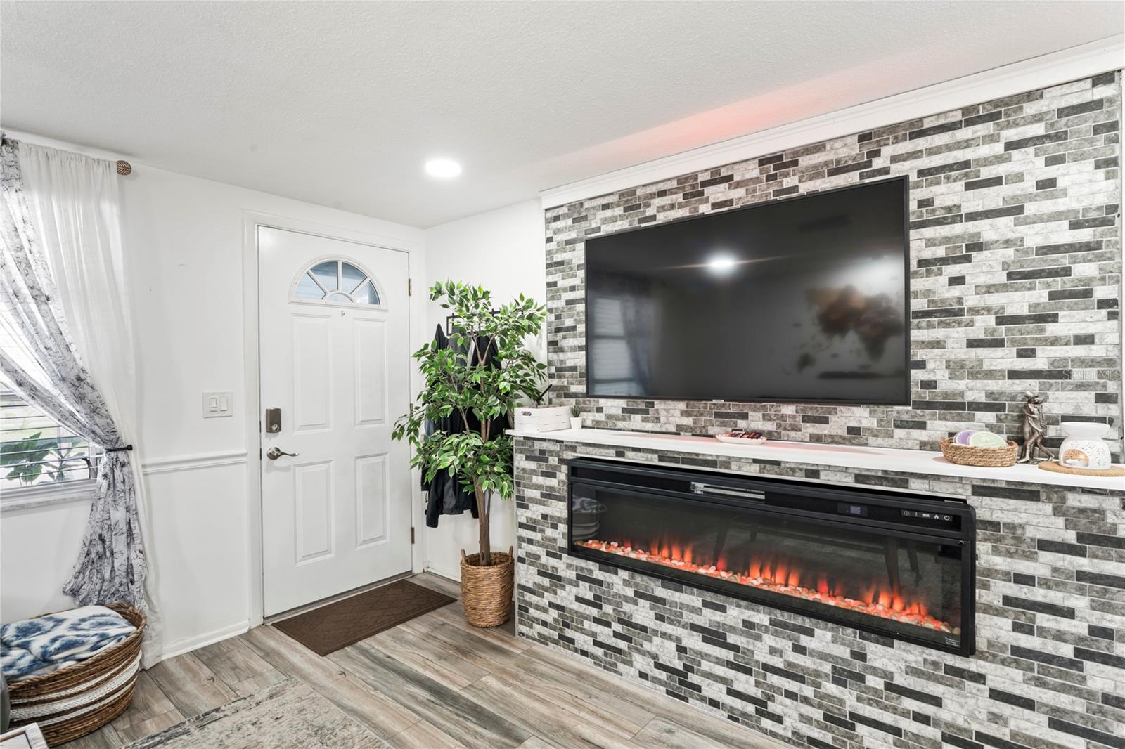 LIVING ROOM FRONT DOOR