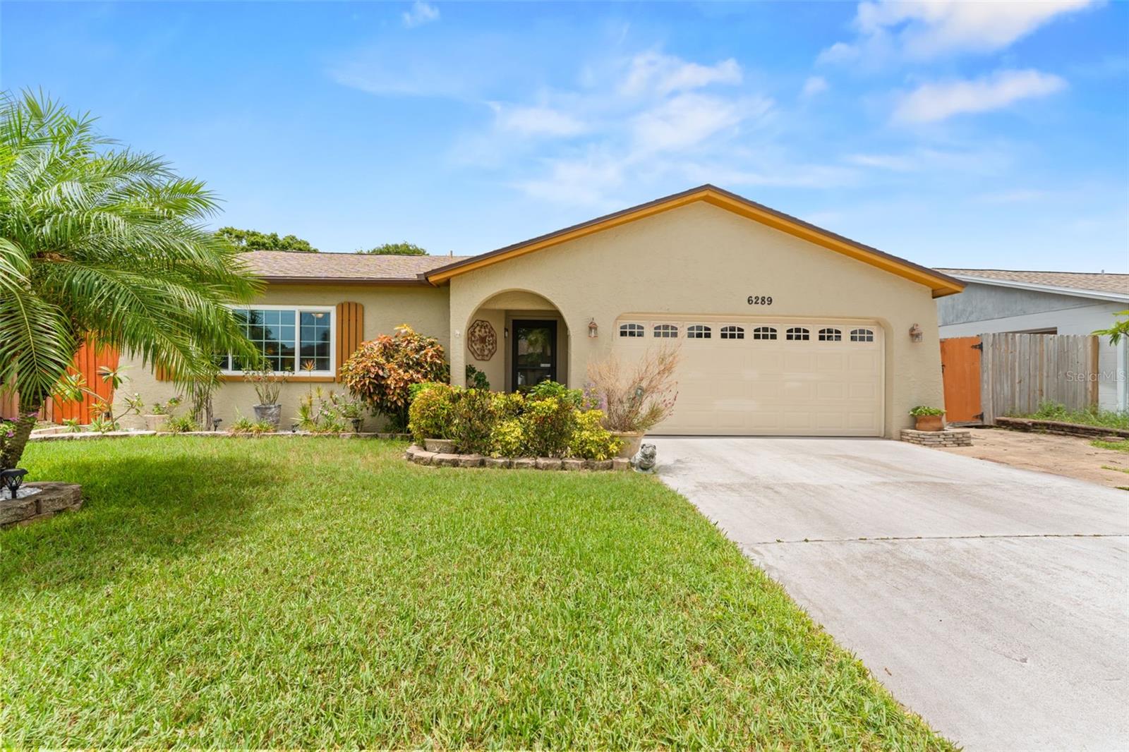 Lovely Landscaped Front Yard!