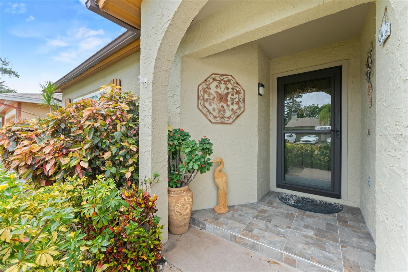 Front Entry Way!