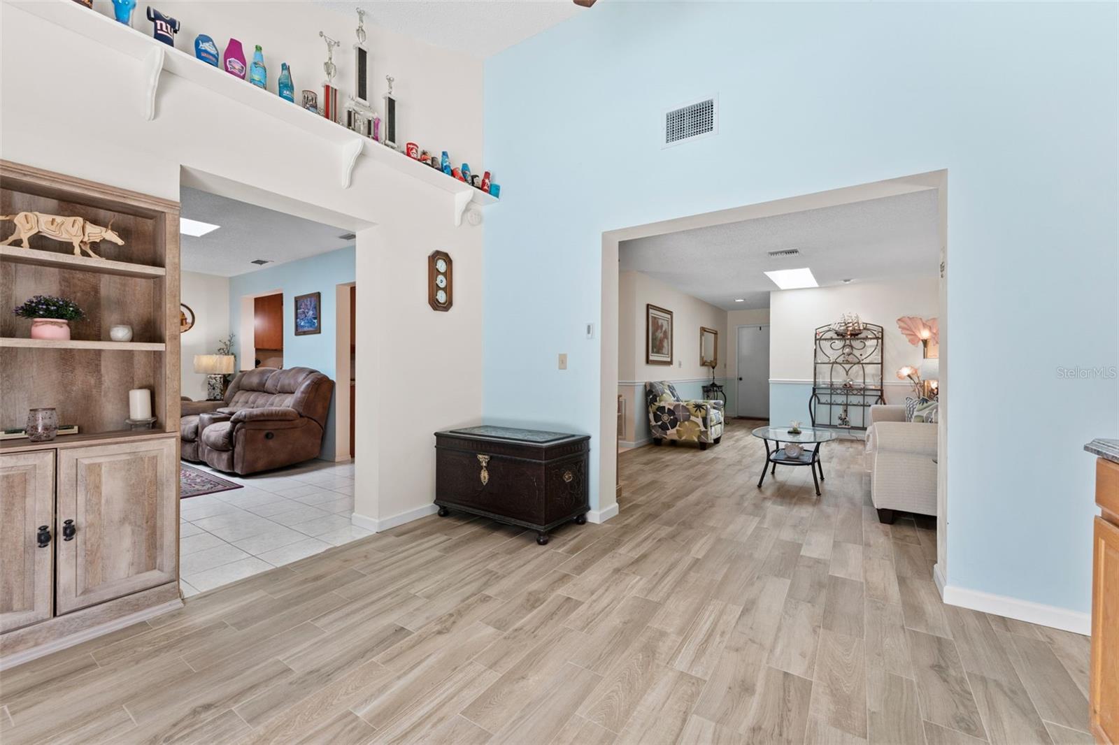 Vaulted Ceilings!
