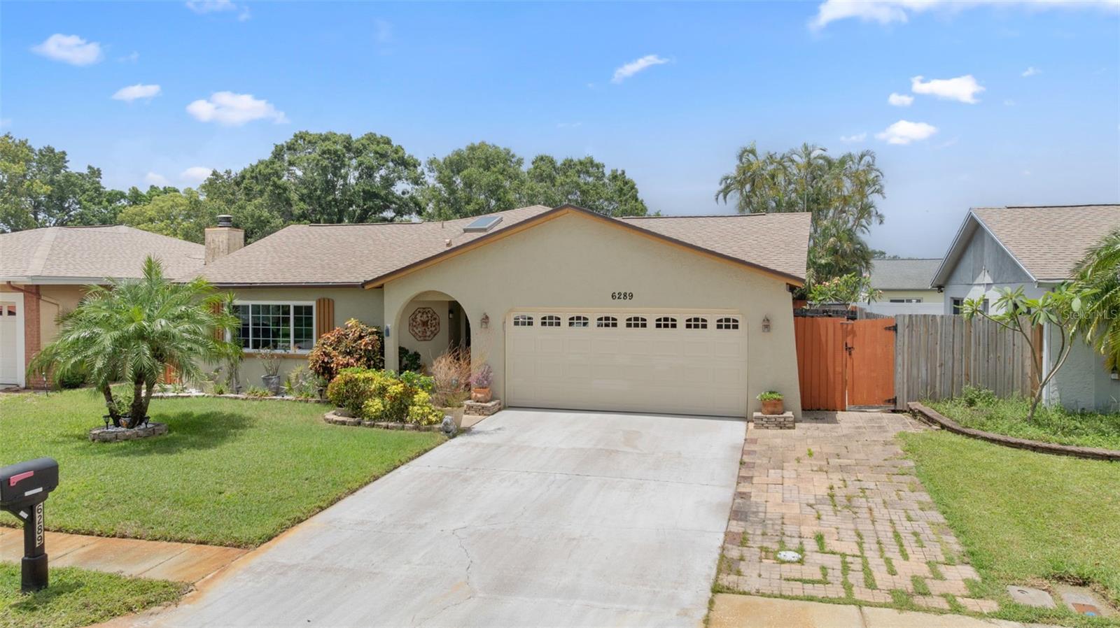 Spacious Driveway!