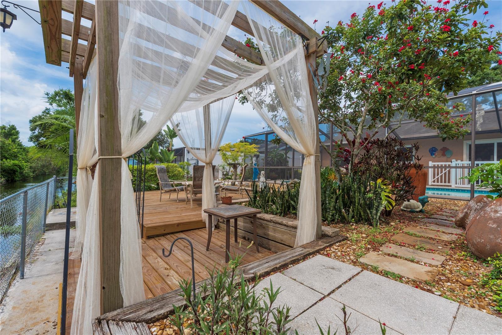 Pergola.