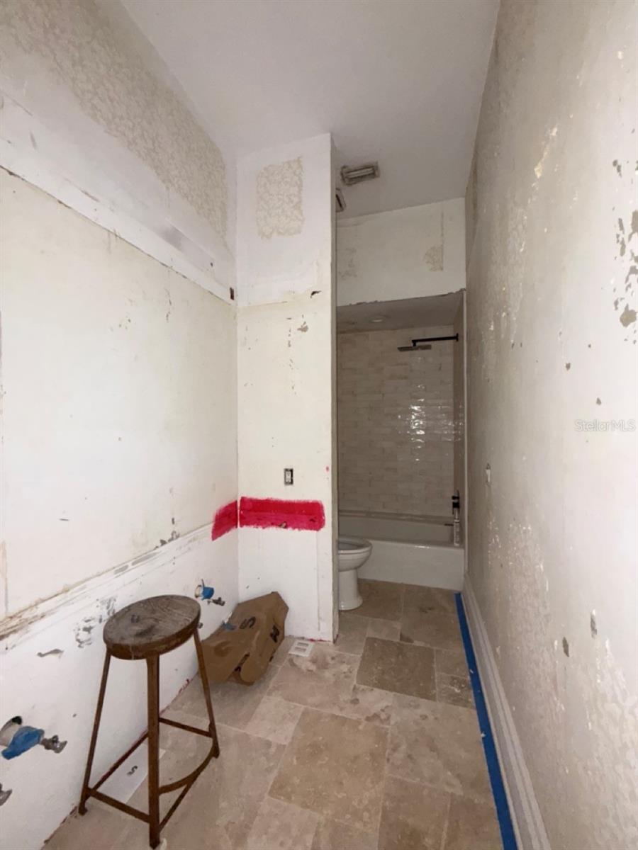 Guest Bathroom 2