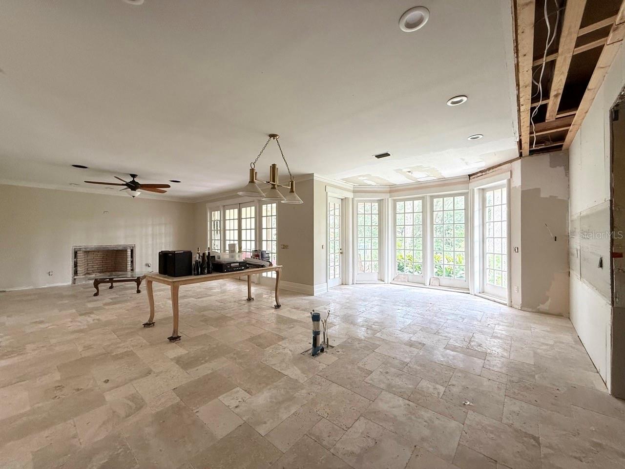 Kitchen & Living Room