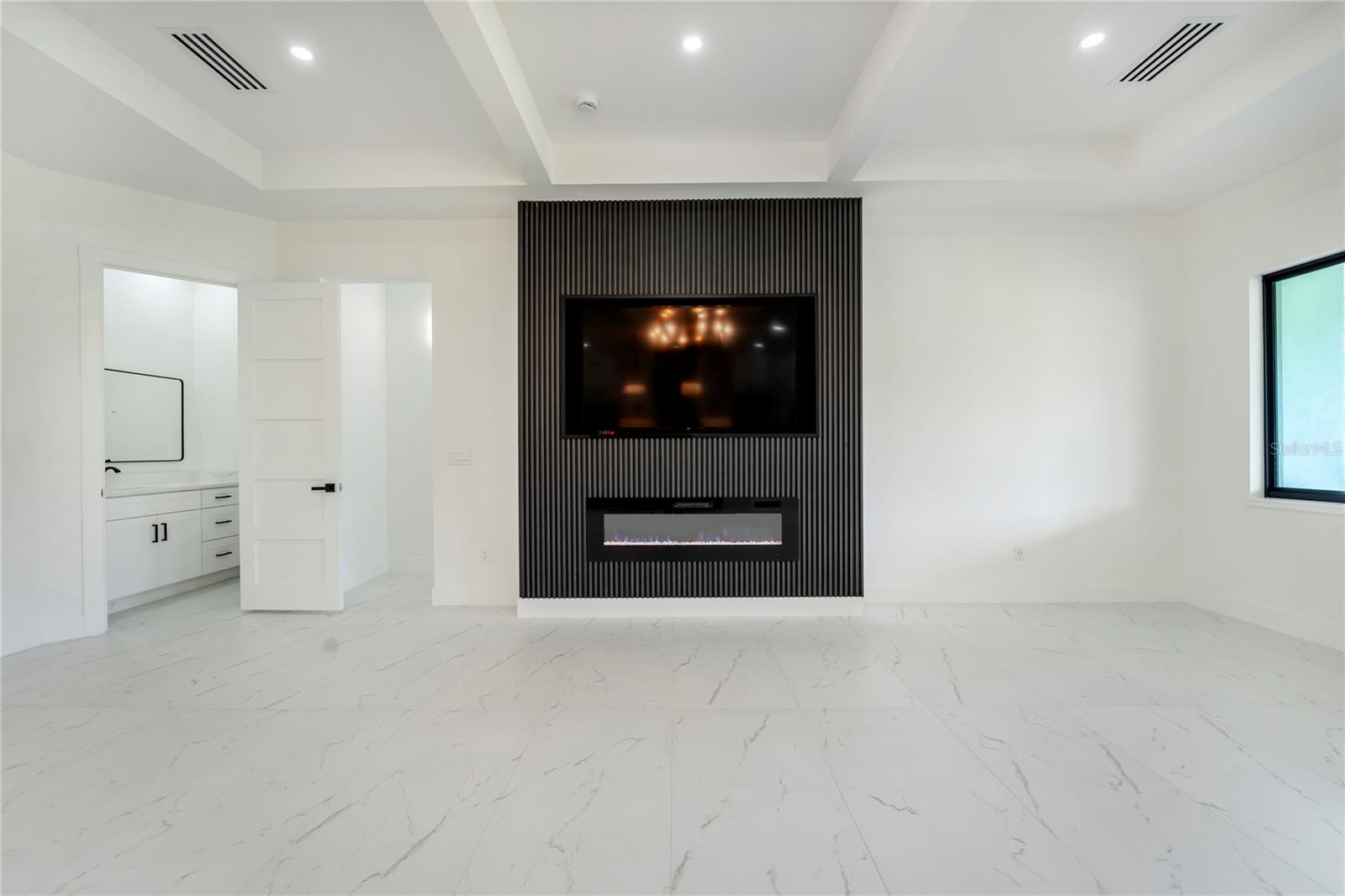 Electric Fireplace
