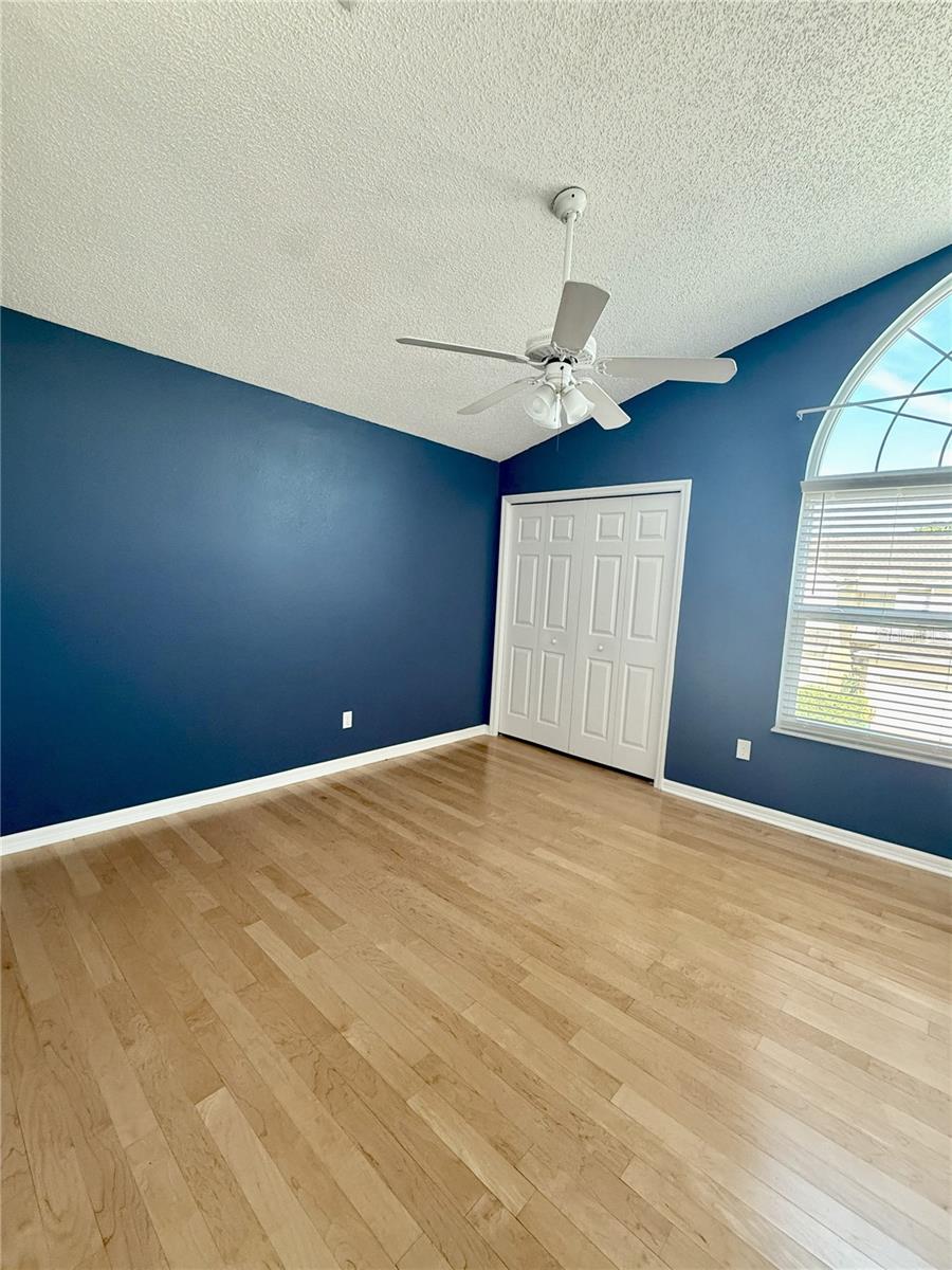 3rd bedroom (upstairs)