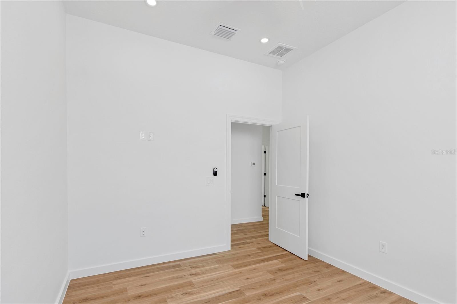 Office/Den/Studio