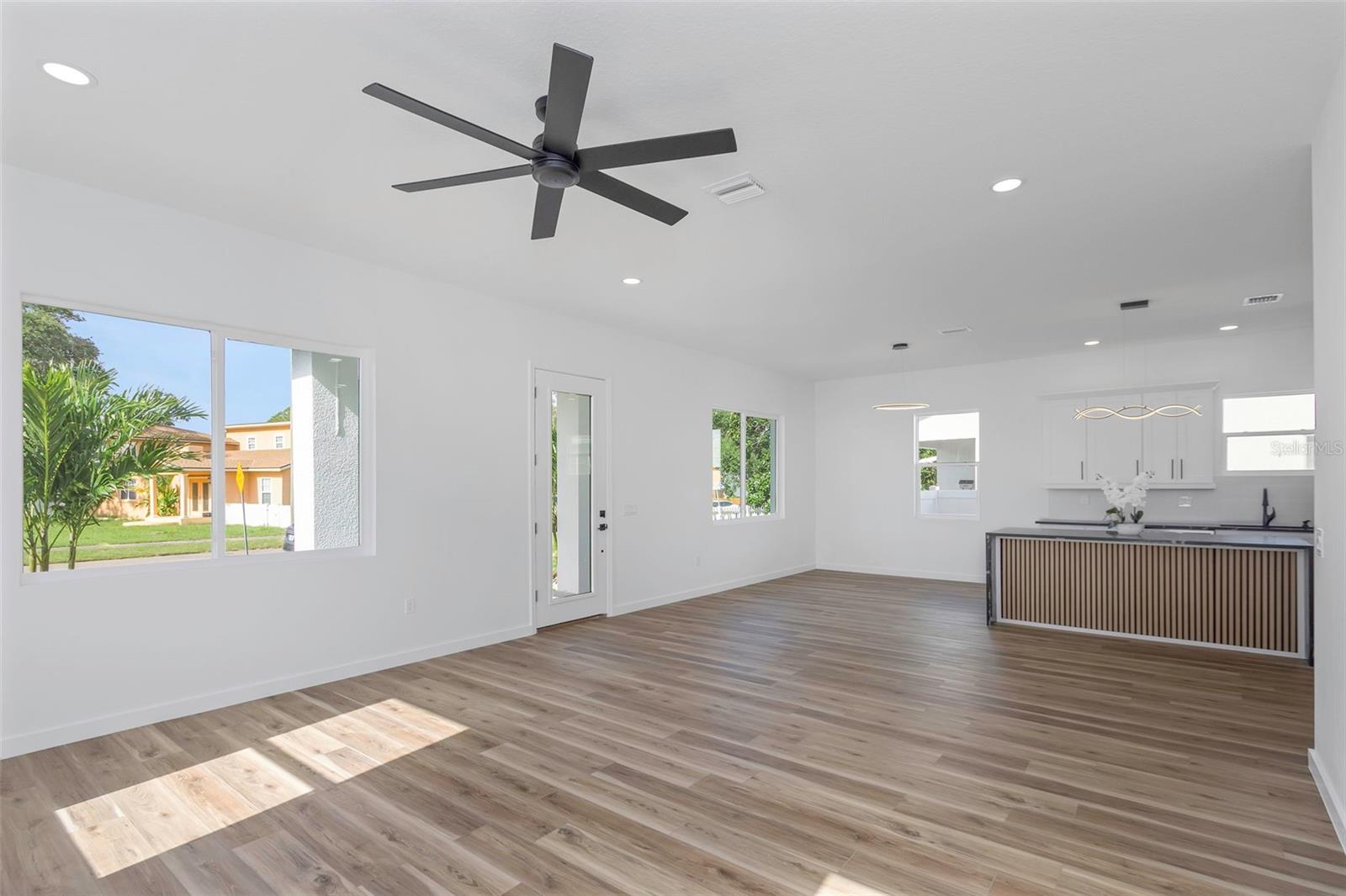 Kitchen/Dining