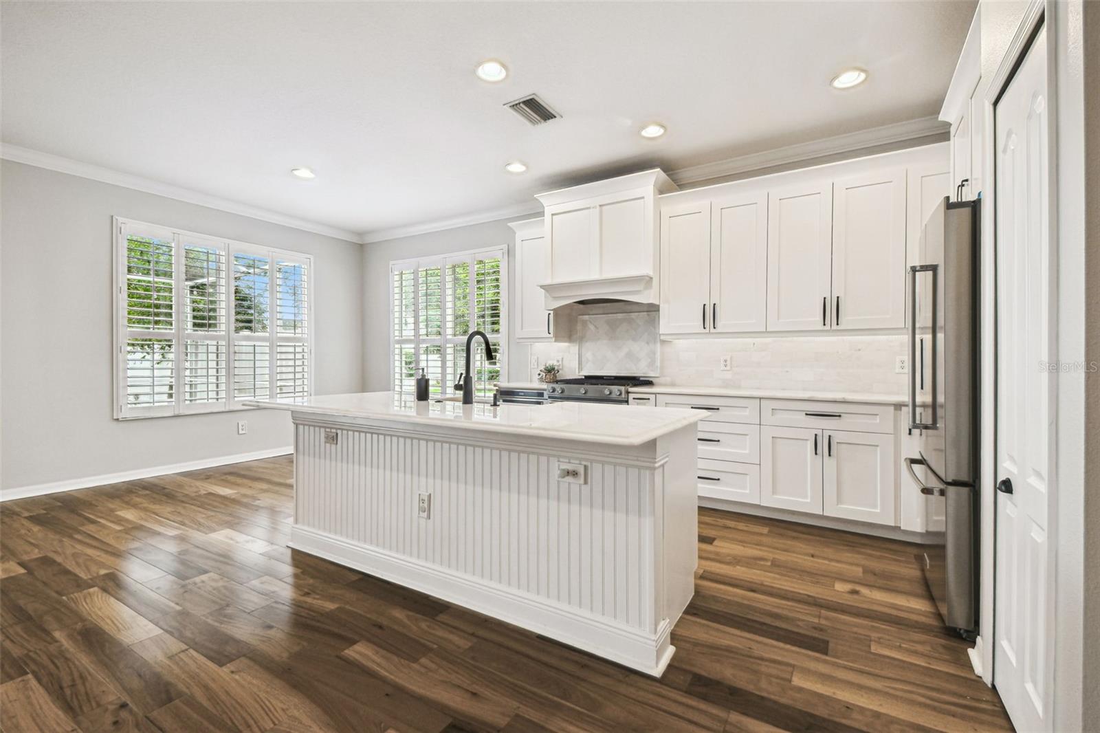Beautifully updated Kitchen
