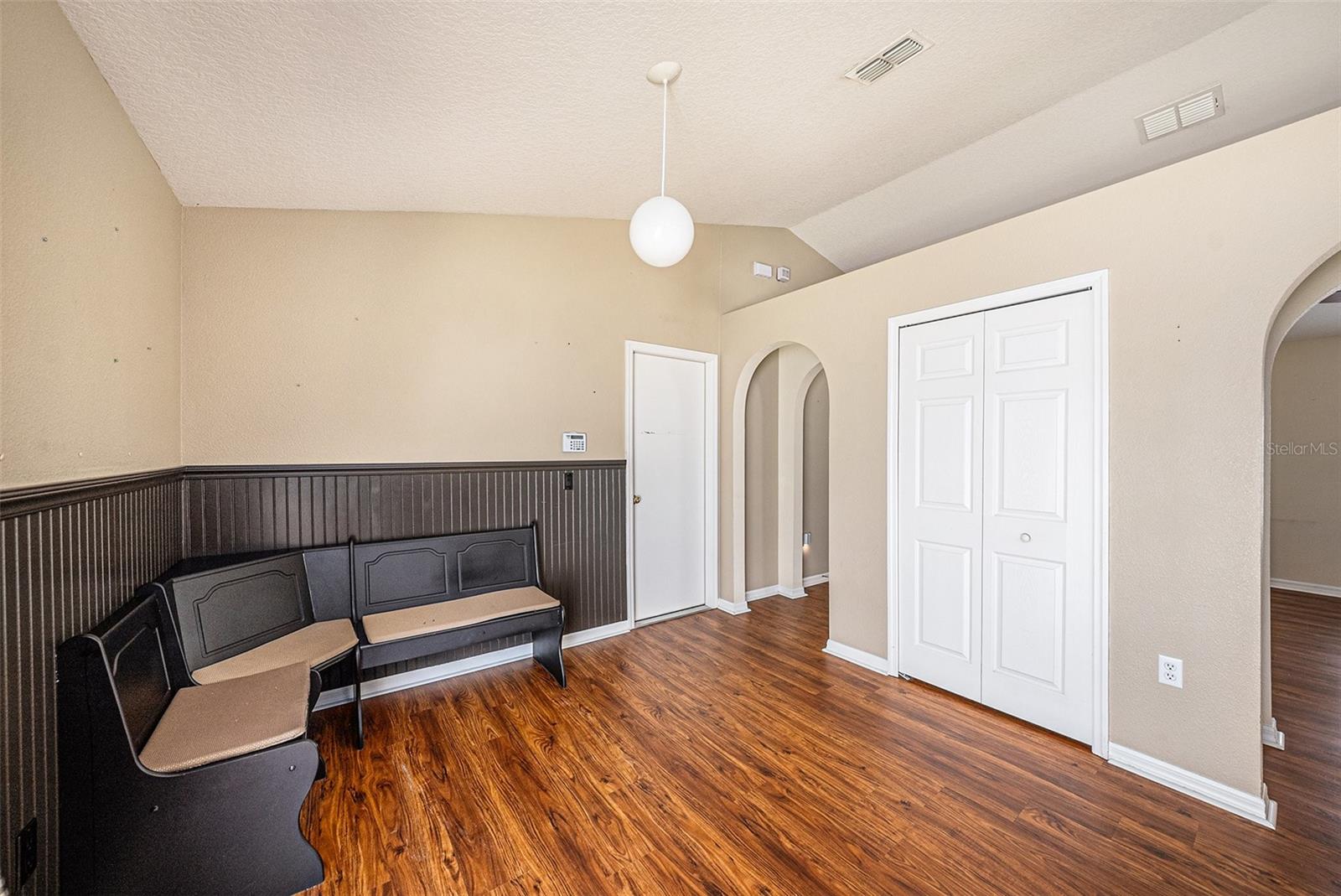 Nice pantry and entry to garage