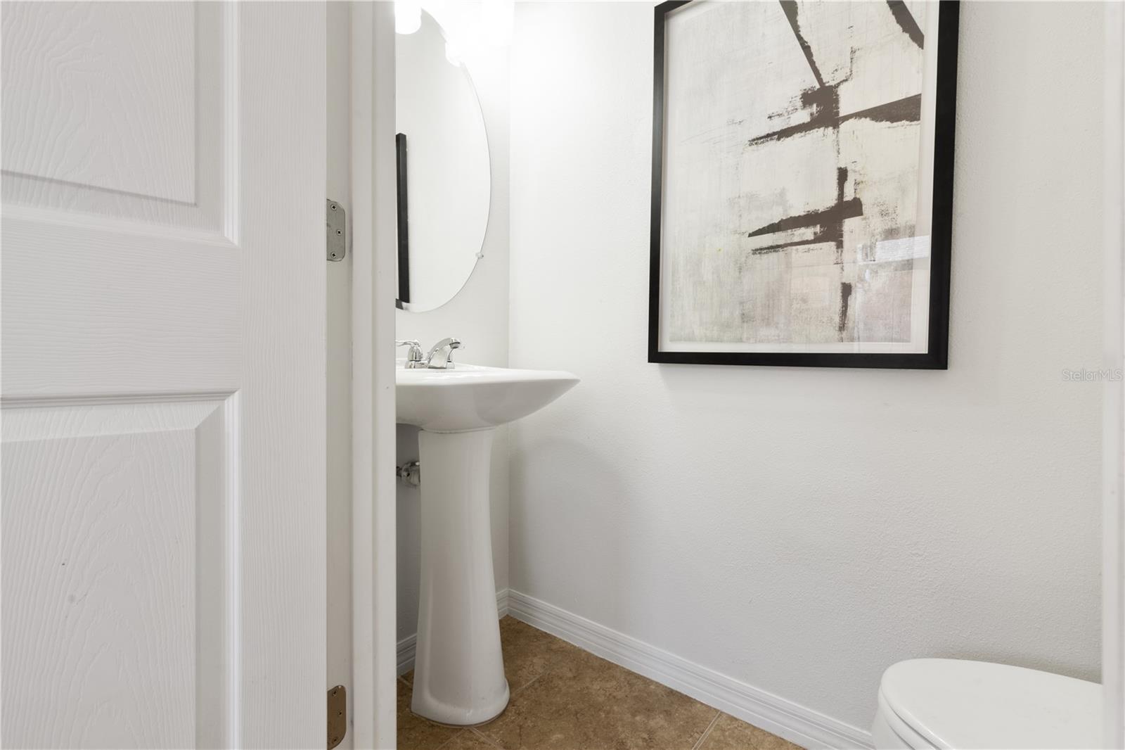 Half Bath off Breakfast Nook