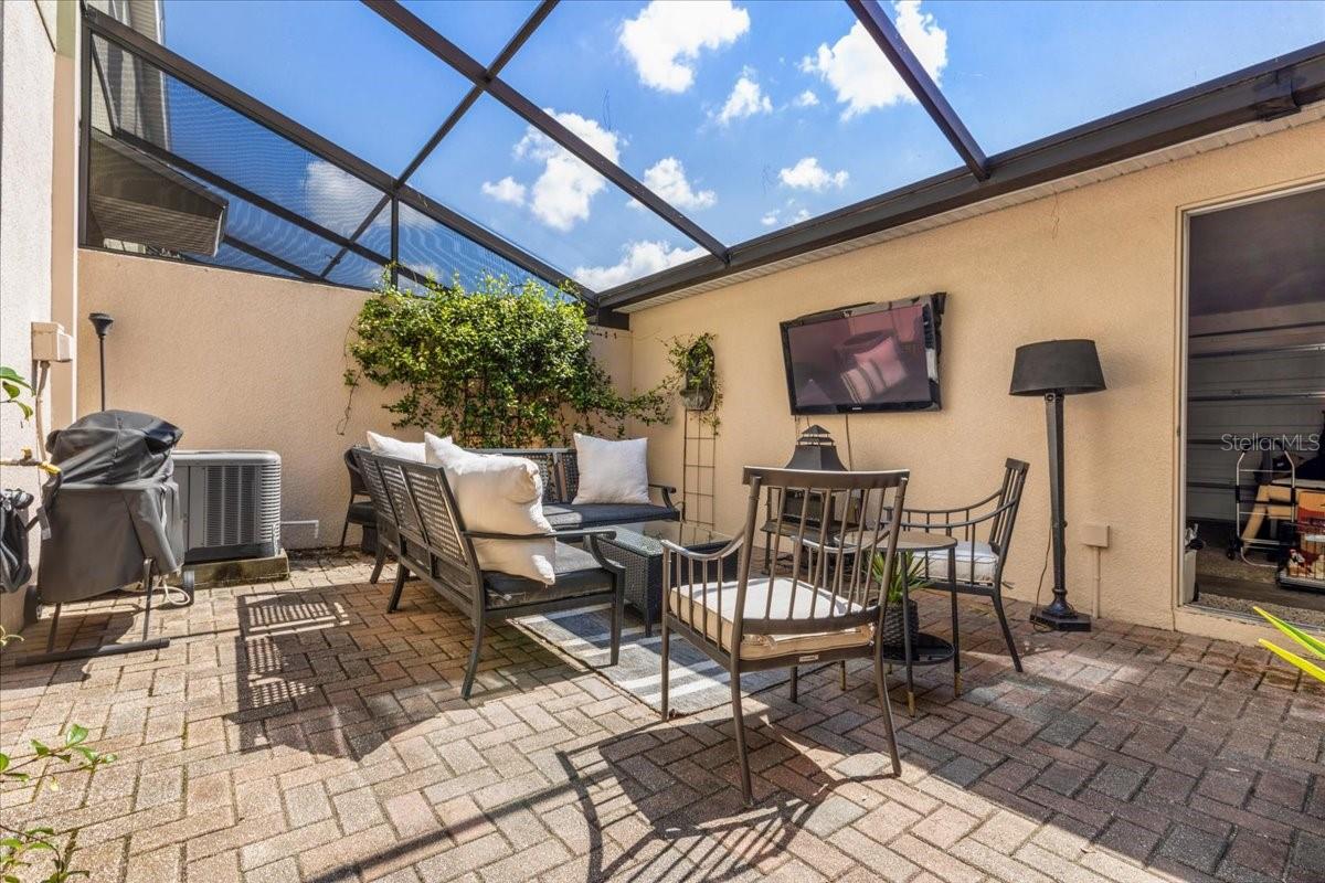 Private Screened Courtyard, Connecting to Garage