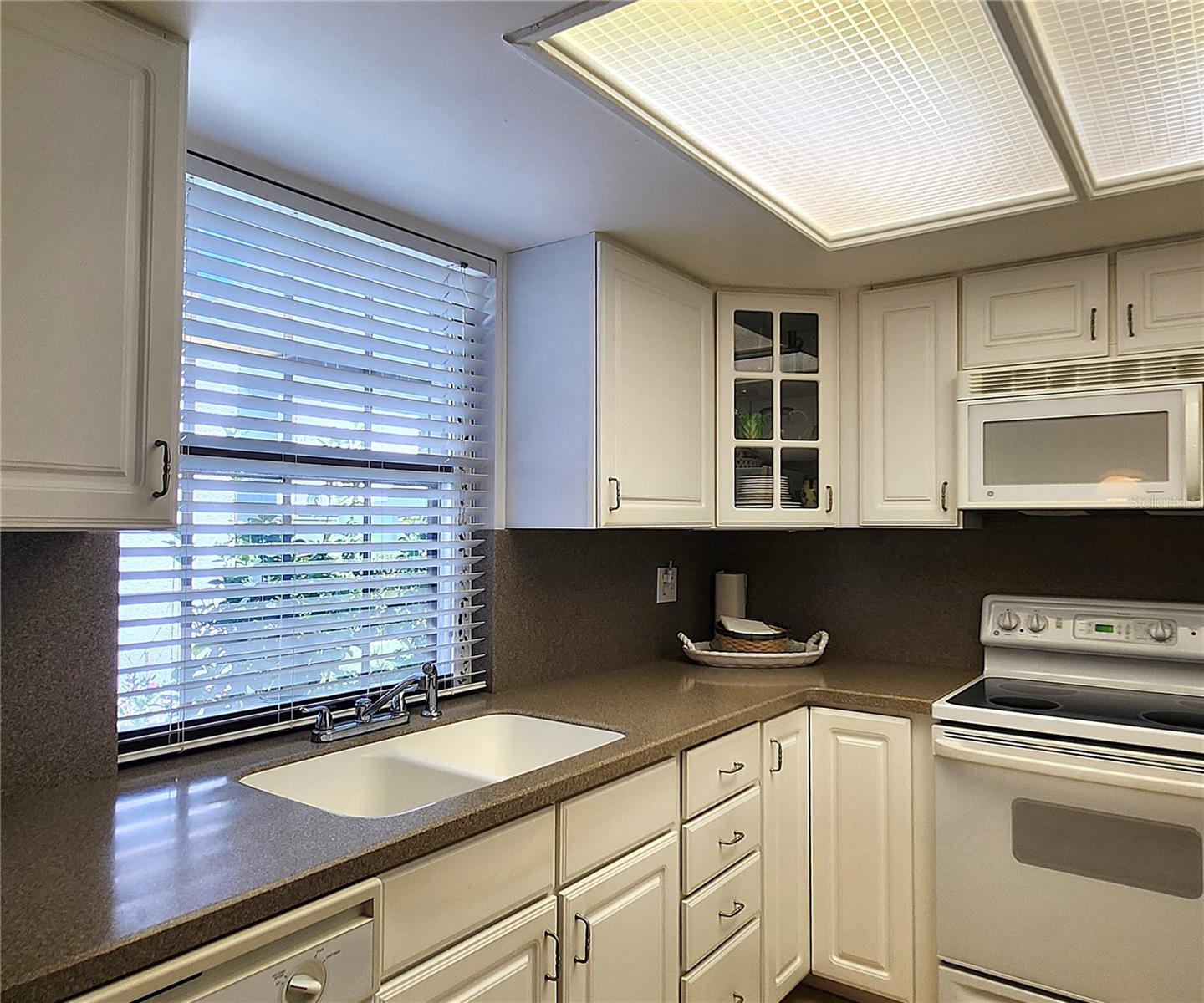 Corian Countertops and all appliances included