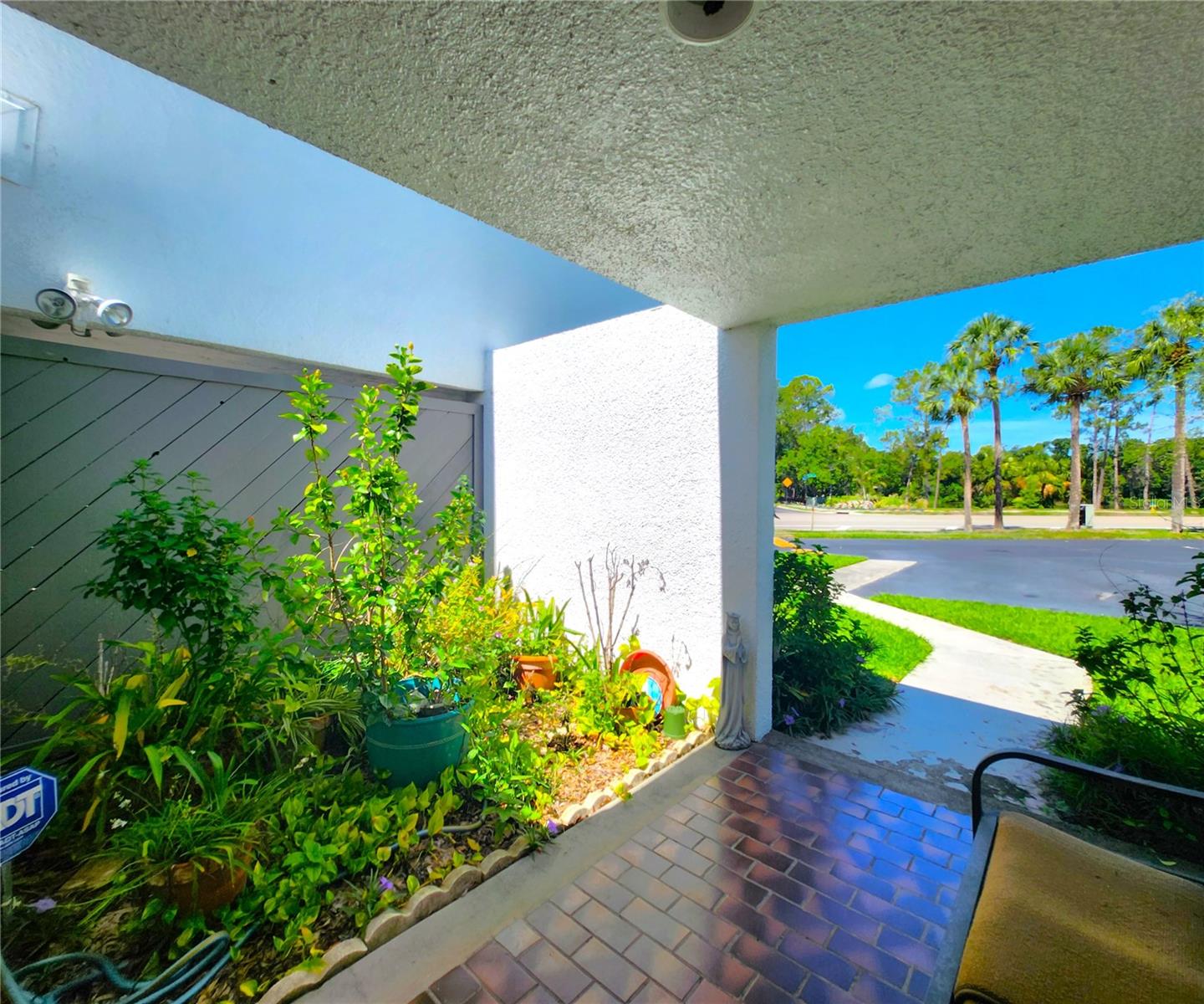 1BR/2BA/1122sf Condo: 14113 Cypress Cir, Tampa, FL 33618