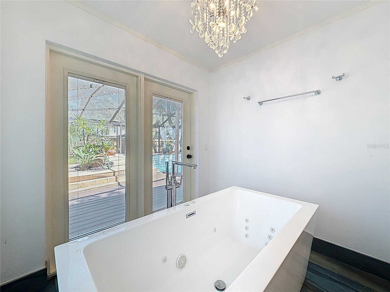 Jetted Soaking Tub with scenic views