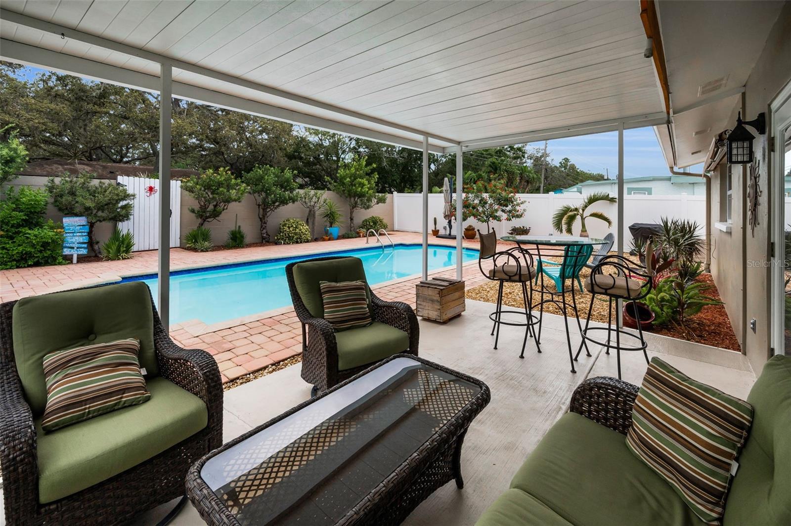 Rear Lanai