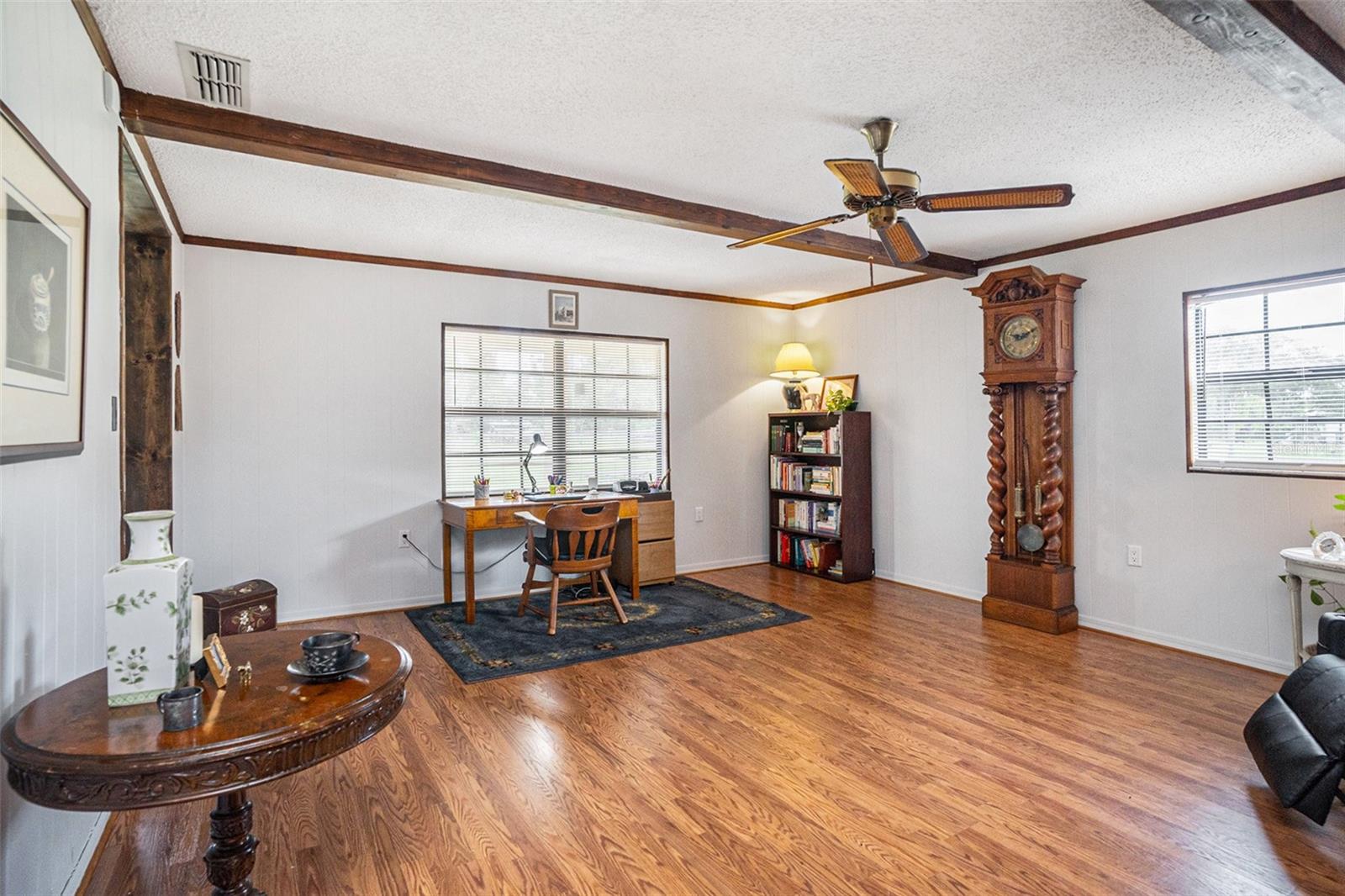 Family Room - 235 Old Welcome Rd, Lithia, FL 33547