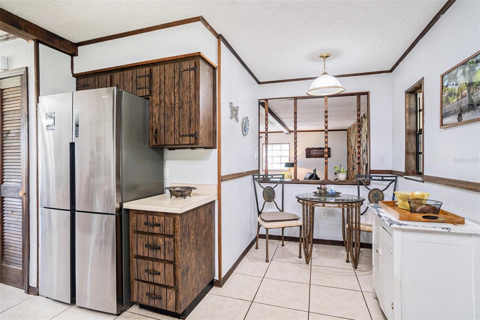 Kitchen & Breakfast Nook - 235 Old Welcome Rd, Lithia, FL 33547