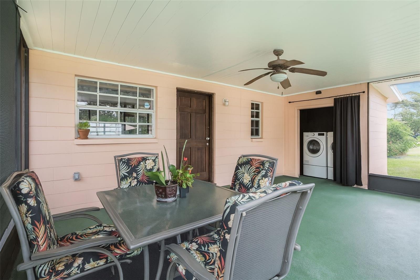 Back Porch/Screened Lanai - 235 Old Welcome Rd, Lithia, FL 33547