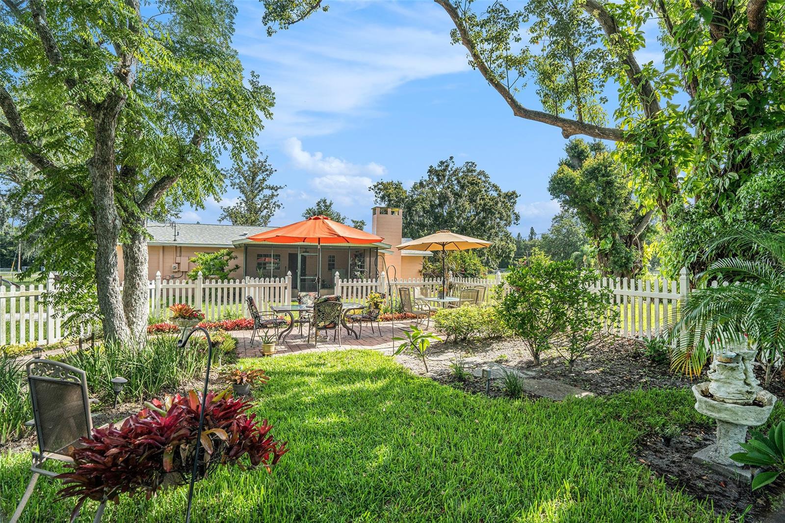 Garden View - 235 Old Welcome Rd, Lithia, FL 33547
