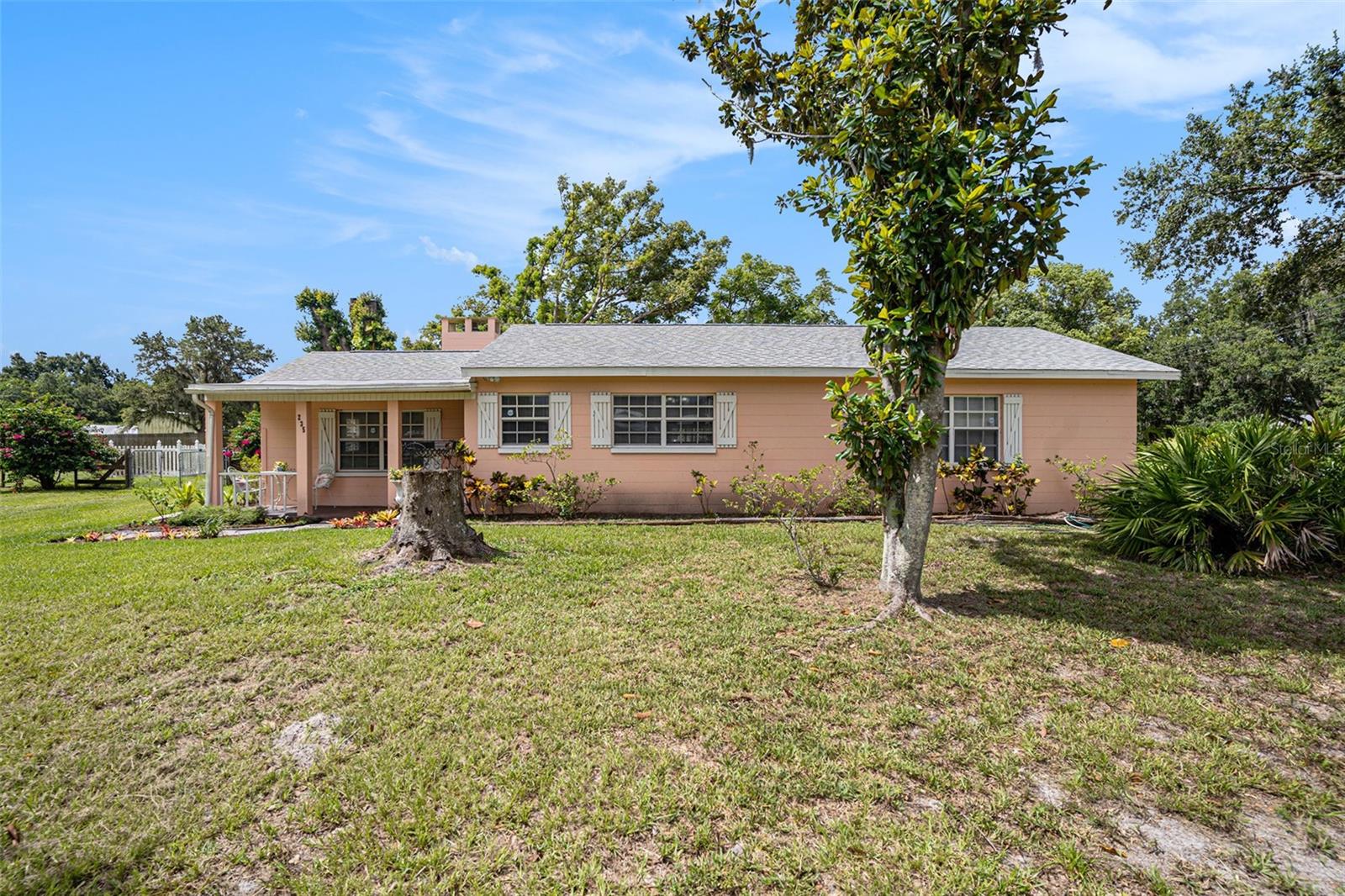 Front View - 235 Old Welcome Rd, Lithia, FL 33547