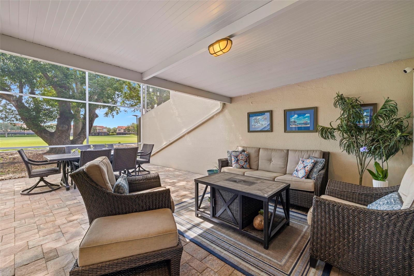 Covered & Screened Lanai
