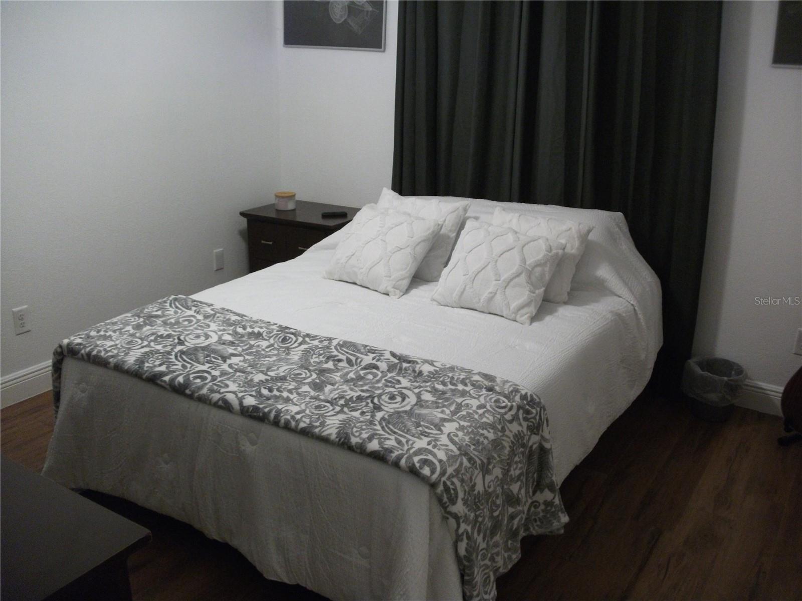 2nd bedroom
