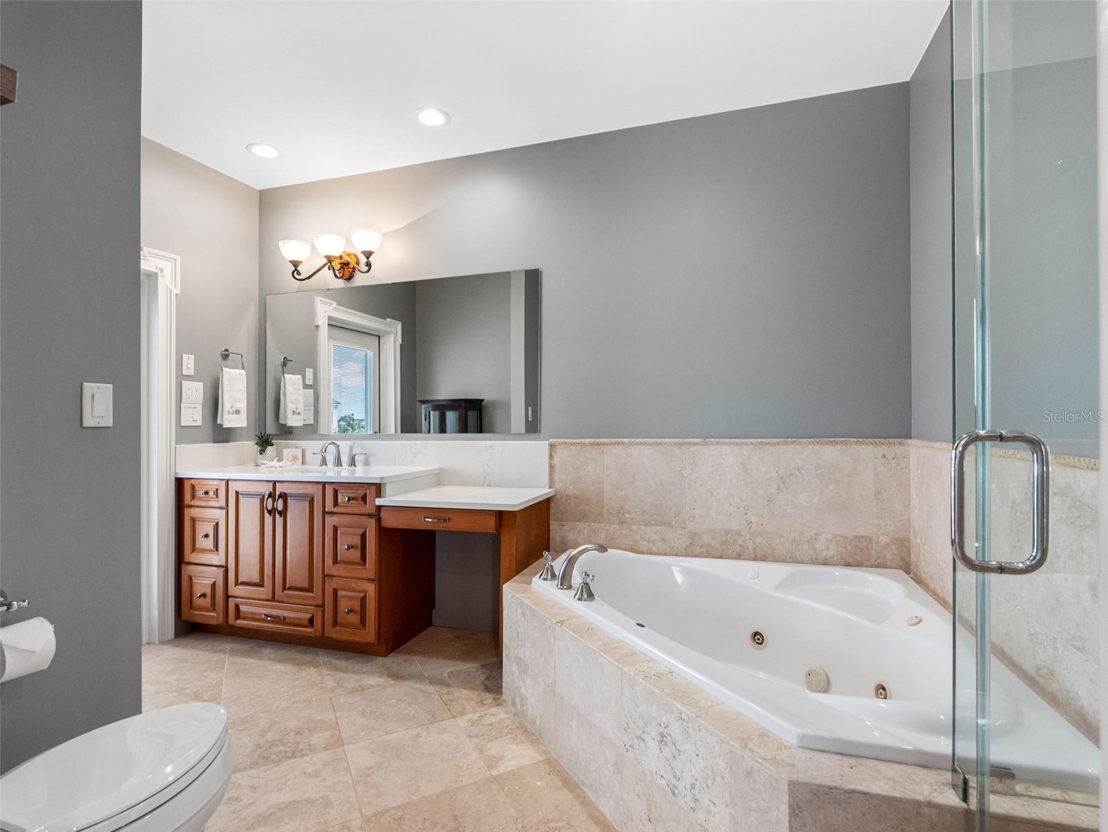 Ensuite.