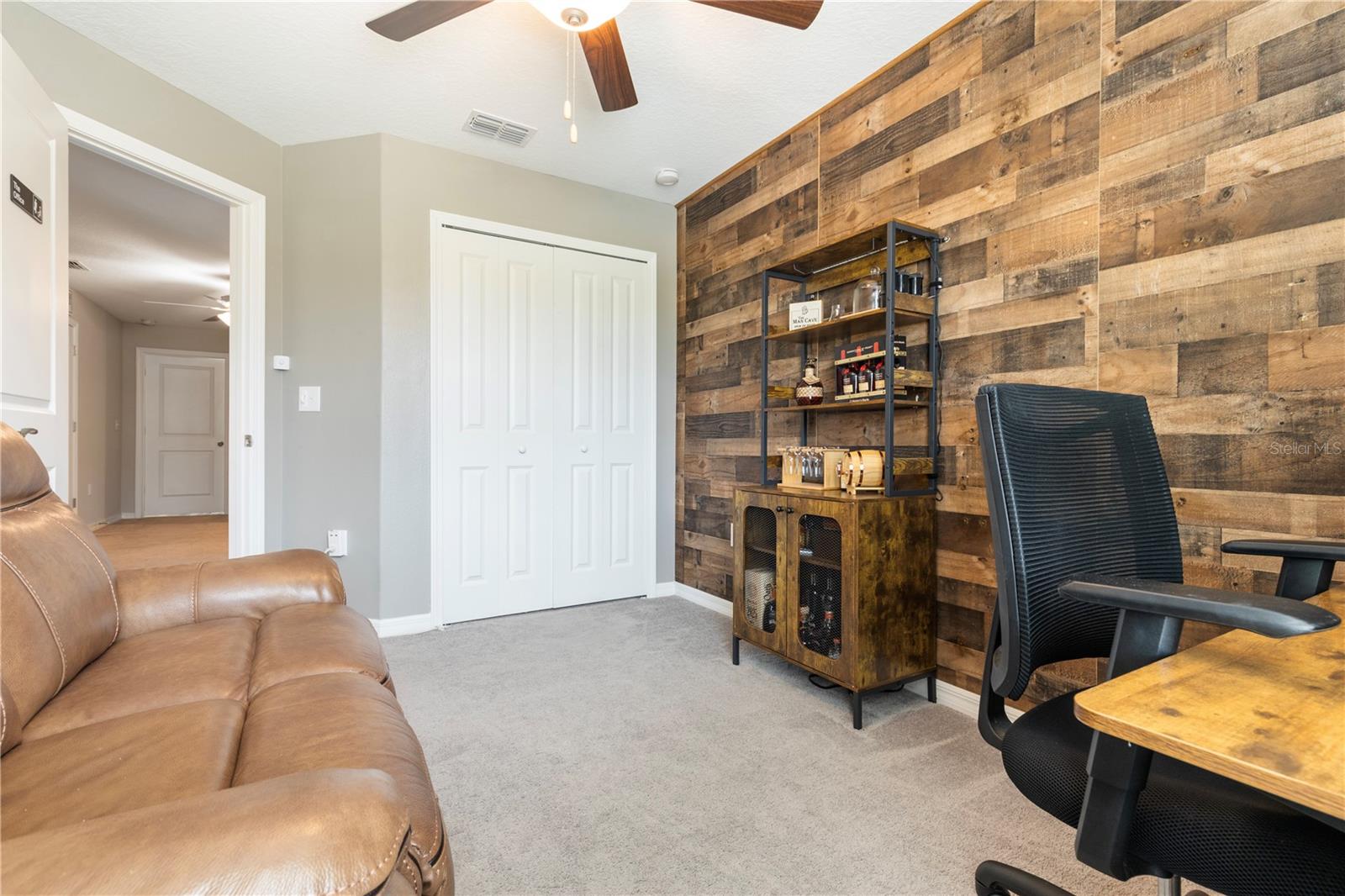 2nd bedroom