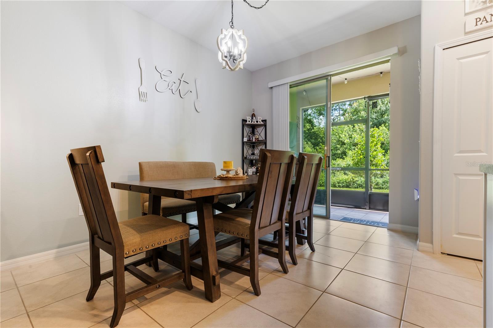 Can fit 8 person dining set