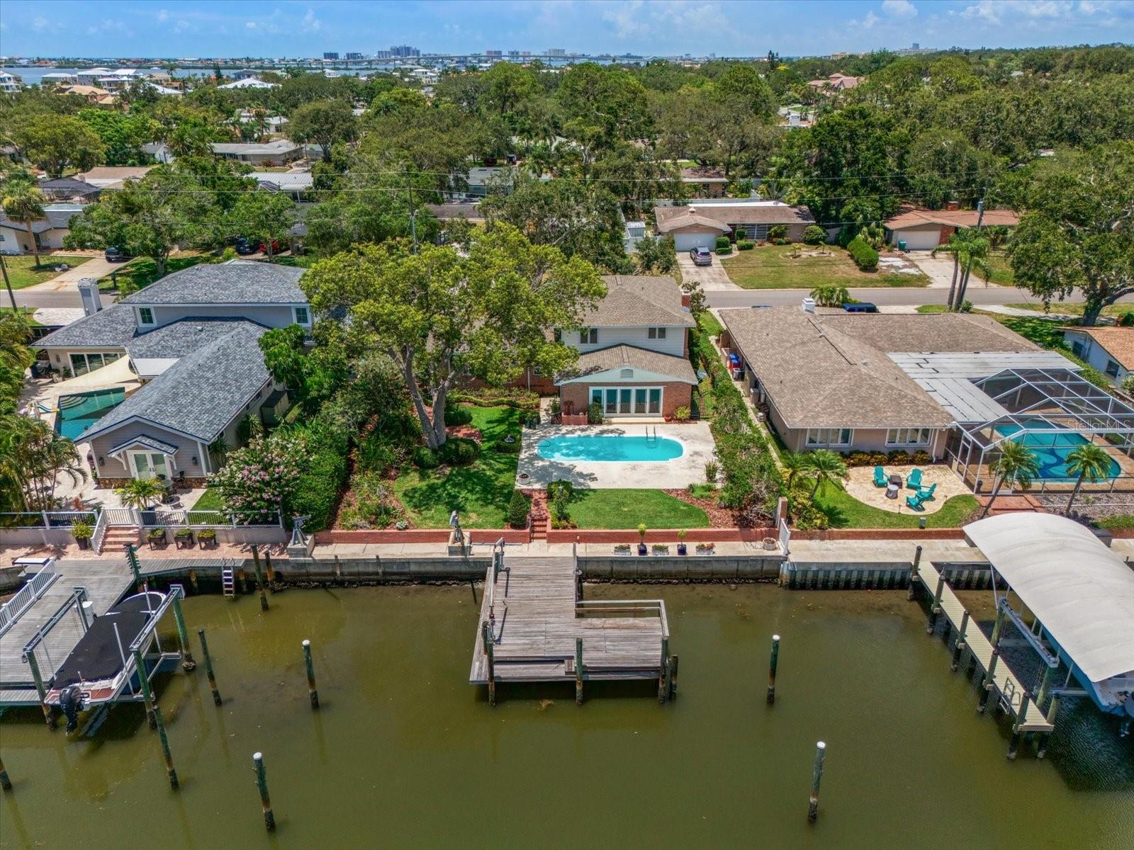 80' wide lot, spo many possibilities with your new dock and mooring. Great space with southern exposure