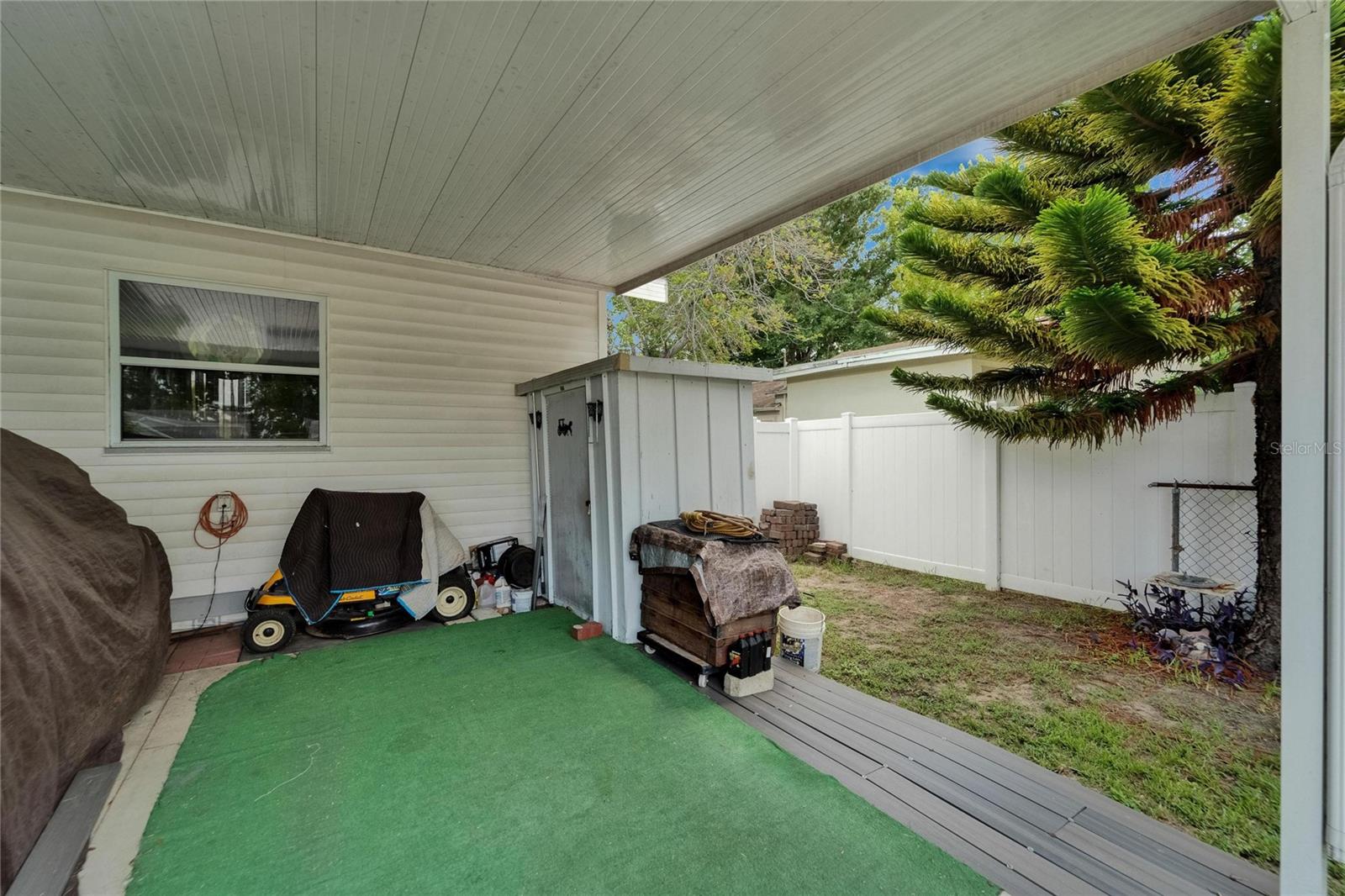 carport