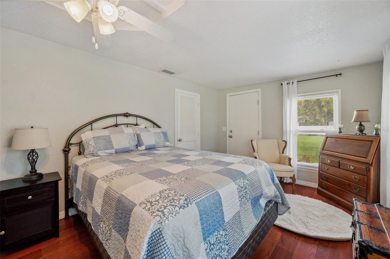 cottage/guest house