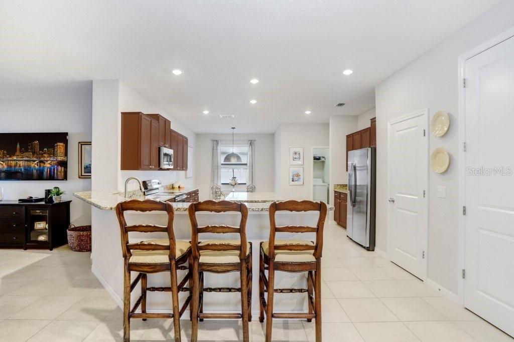 breakfast bar