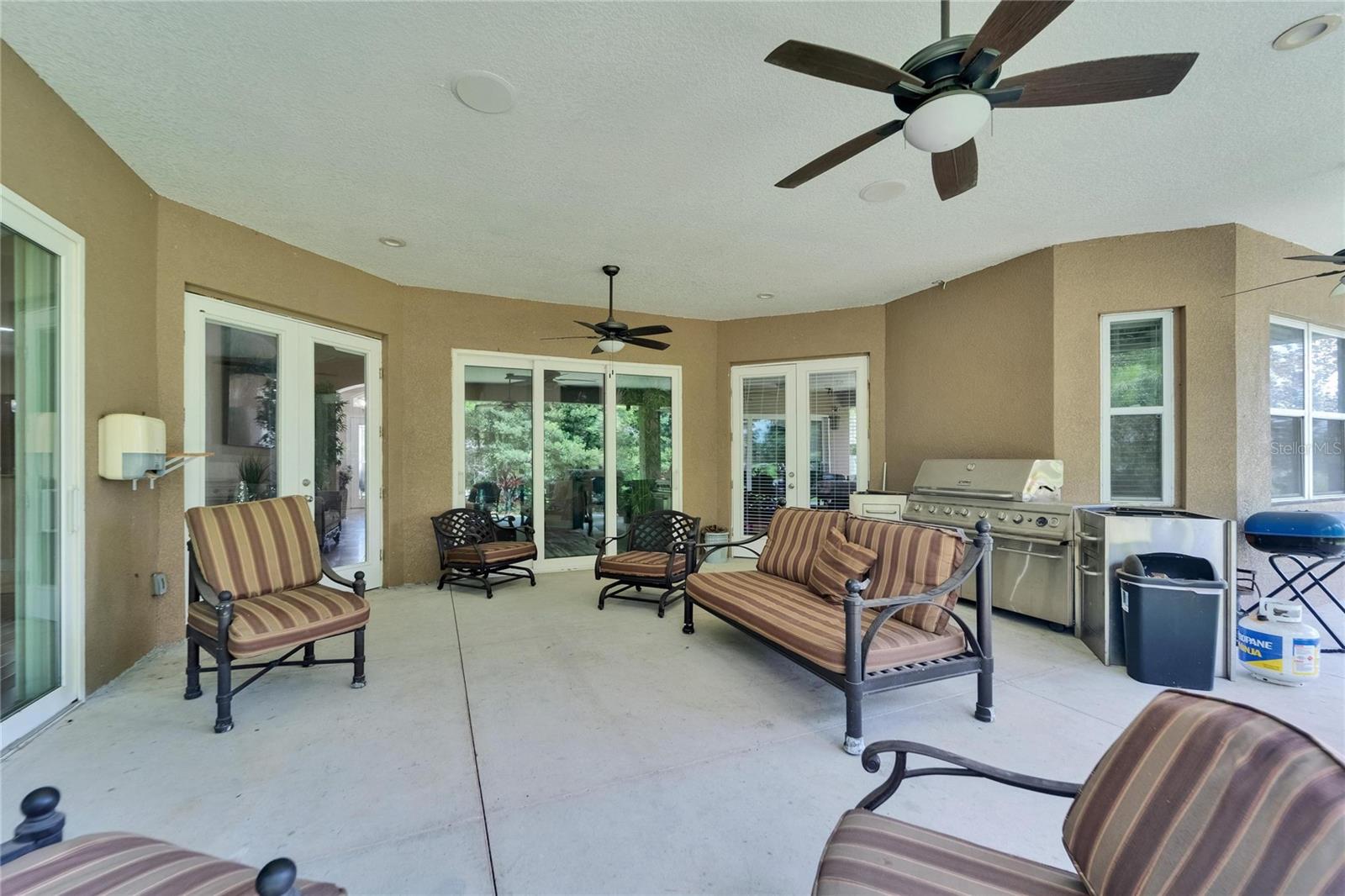 This Lanai is perfect for outdoor entertaining or relaxing too!