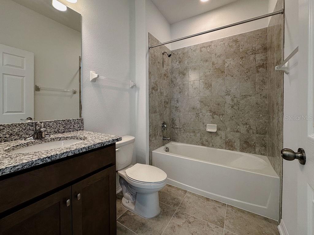 TB8399170