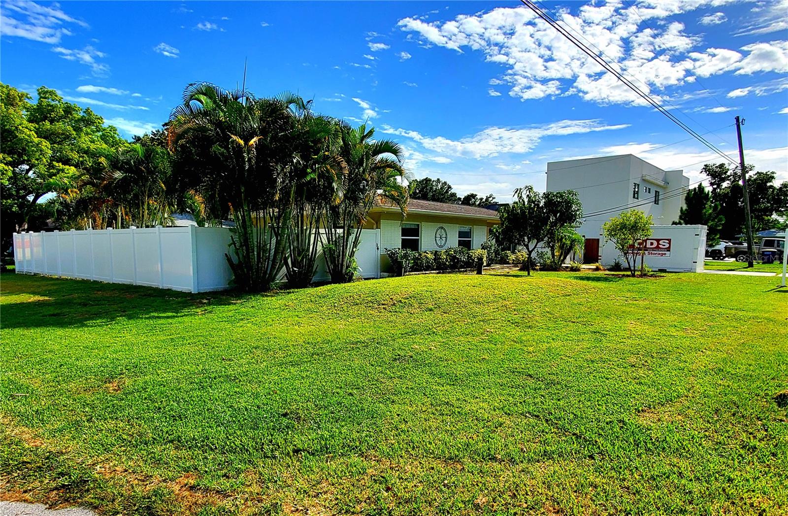 LARGE CORNER LOT