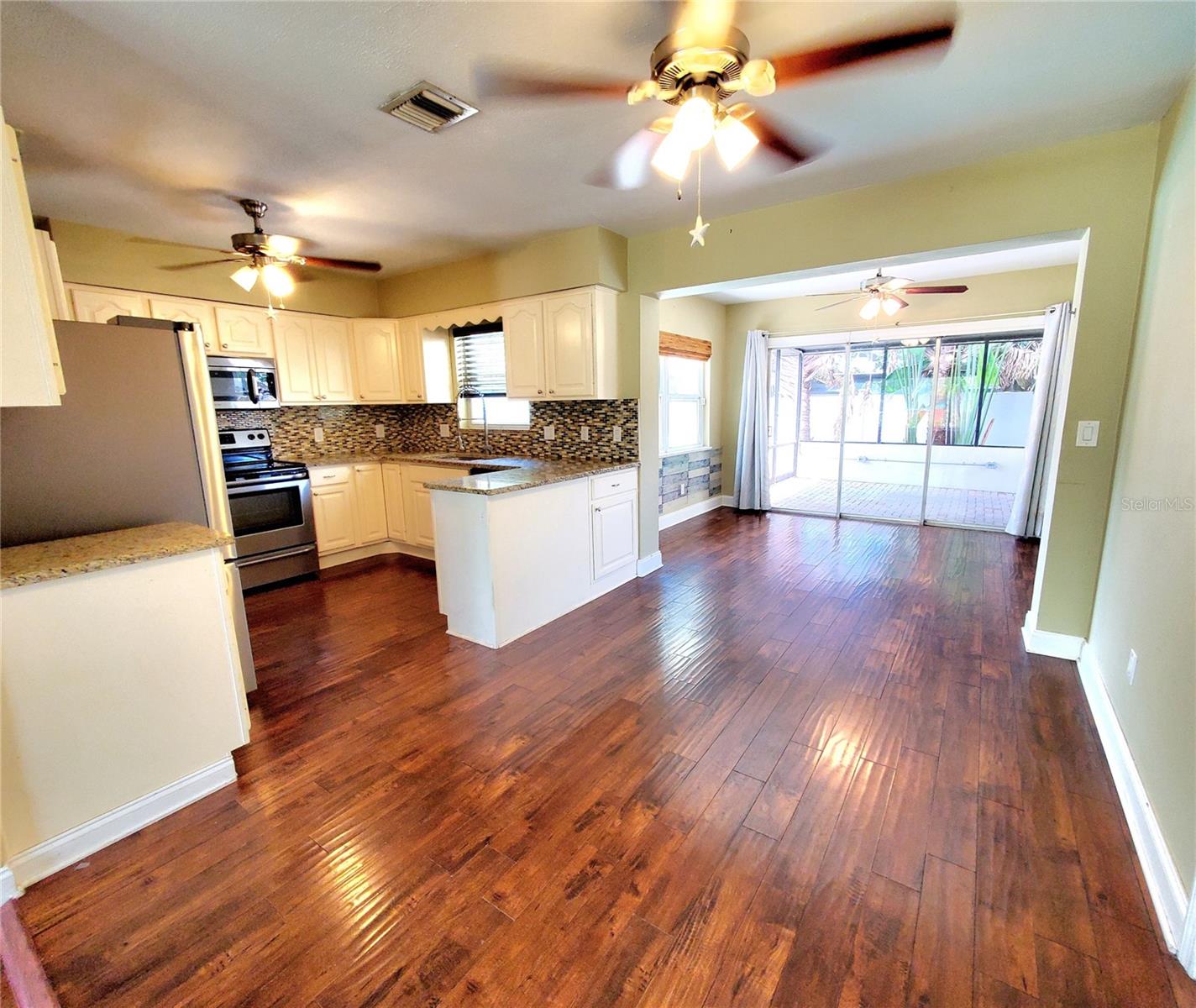 DINING AREA & KITCHEN