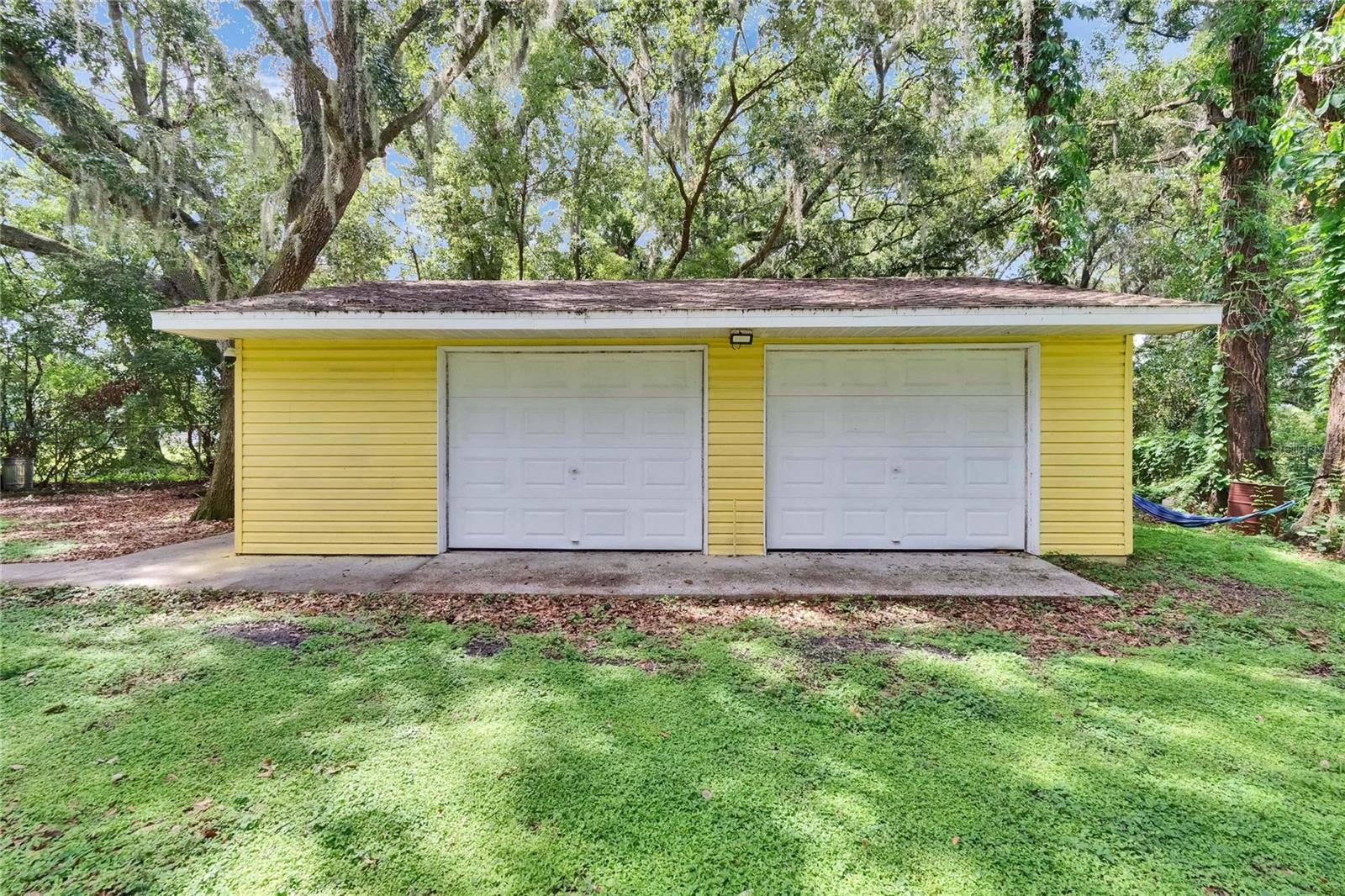 Detached Garage/Workshop/Office
