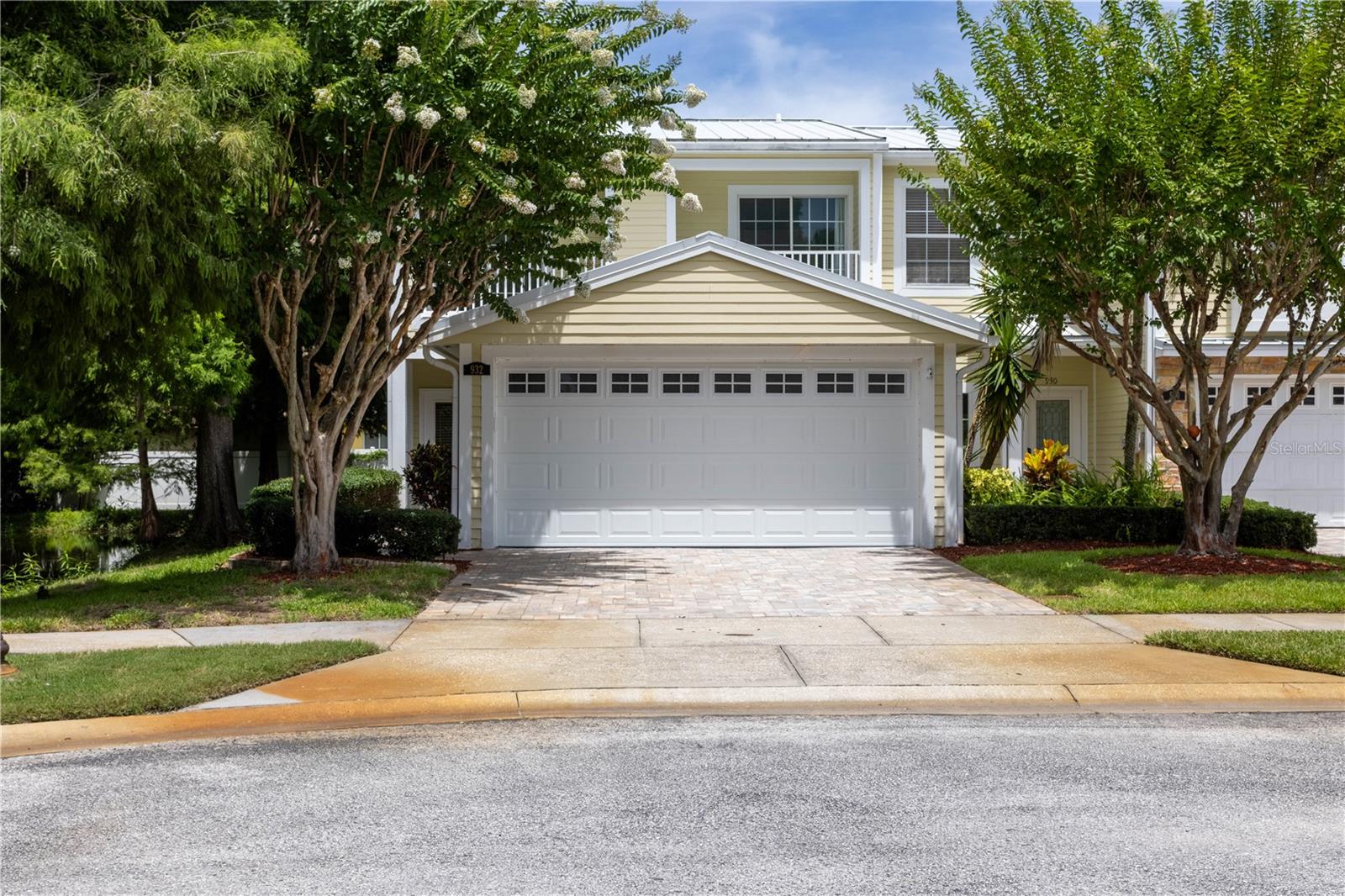 Spacious Driveway!